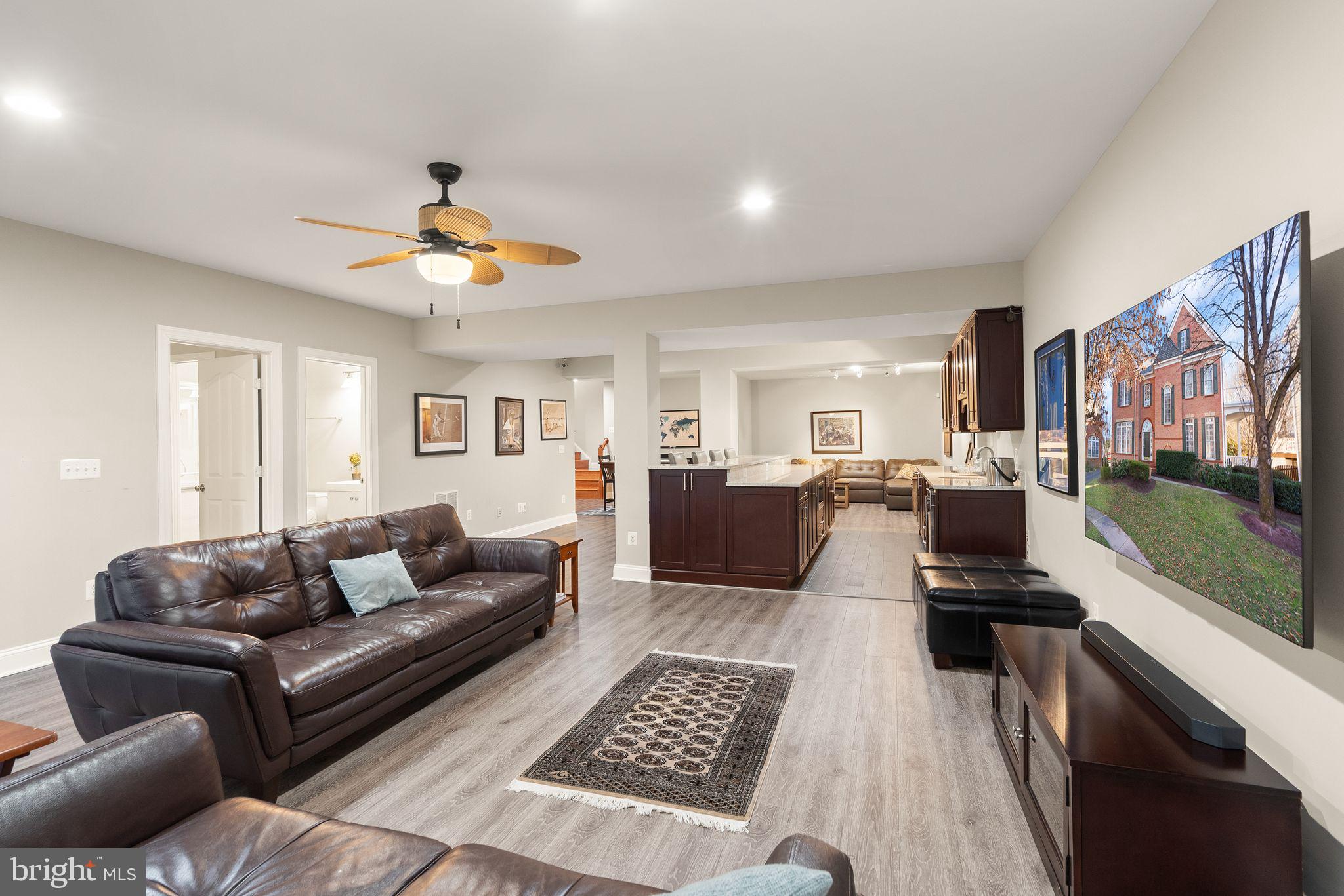 LANSDOWNE ON THE POTOMAC - Residential