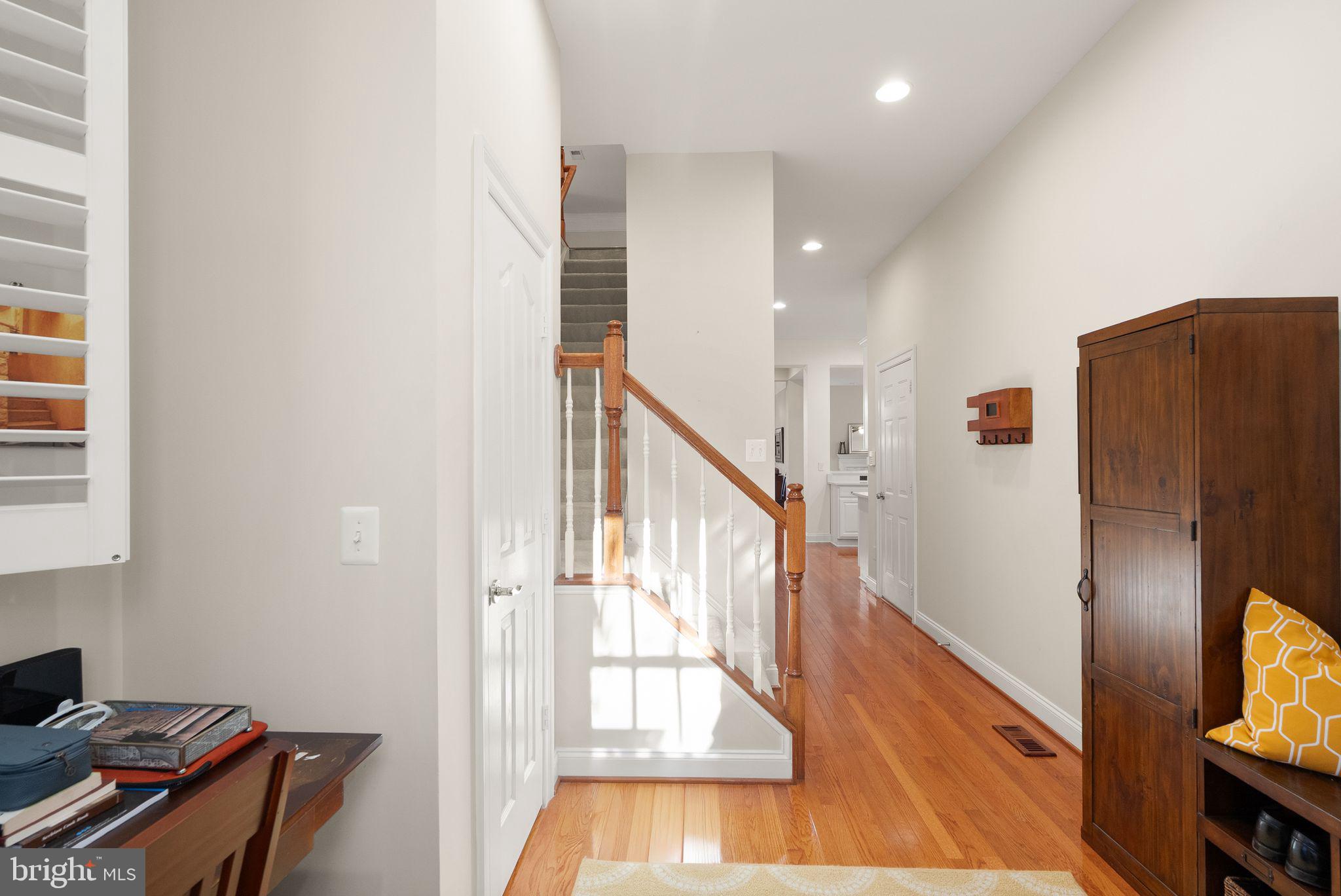 LANSDOWNE ON THE POTOMAC - Residential