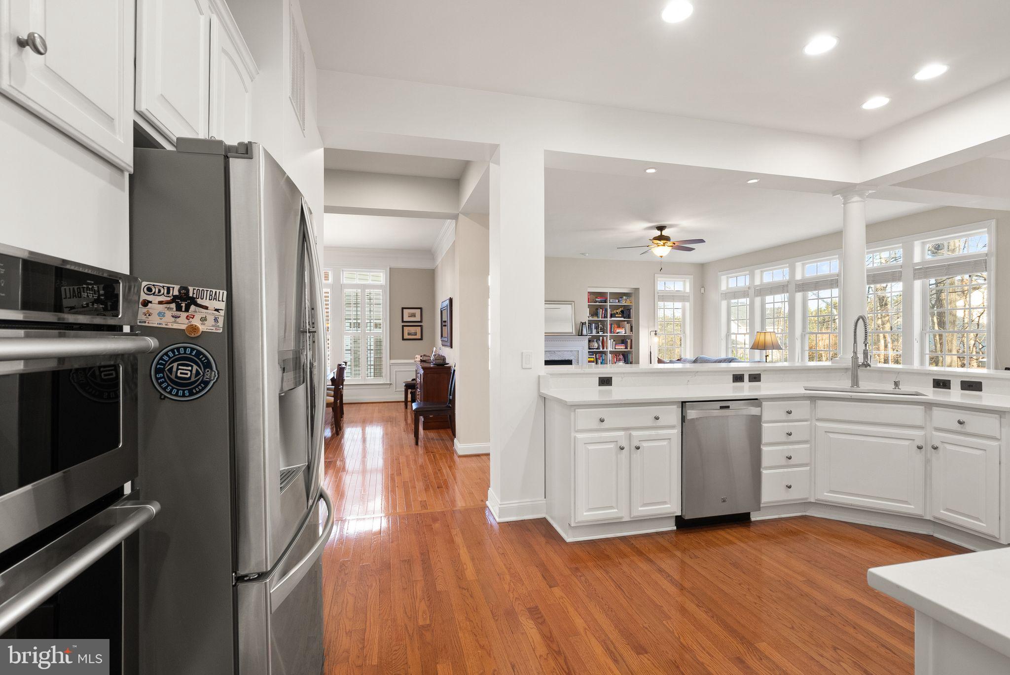 LANSDOWNE ON THE POTOMAC - Residential