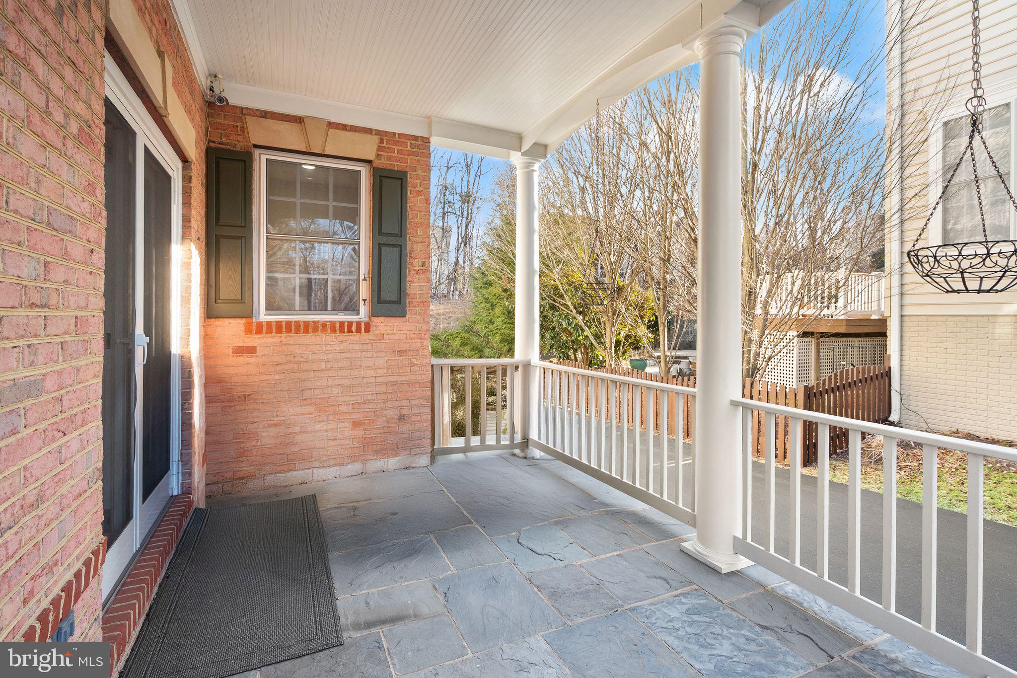 LANSDOWNE ON THE POTOMAC - Residential