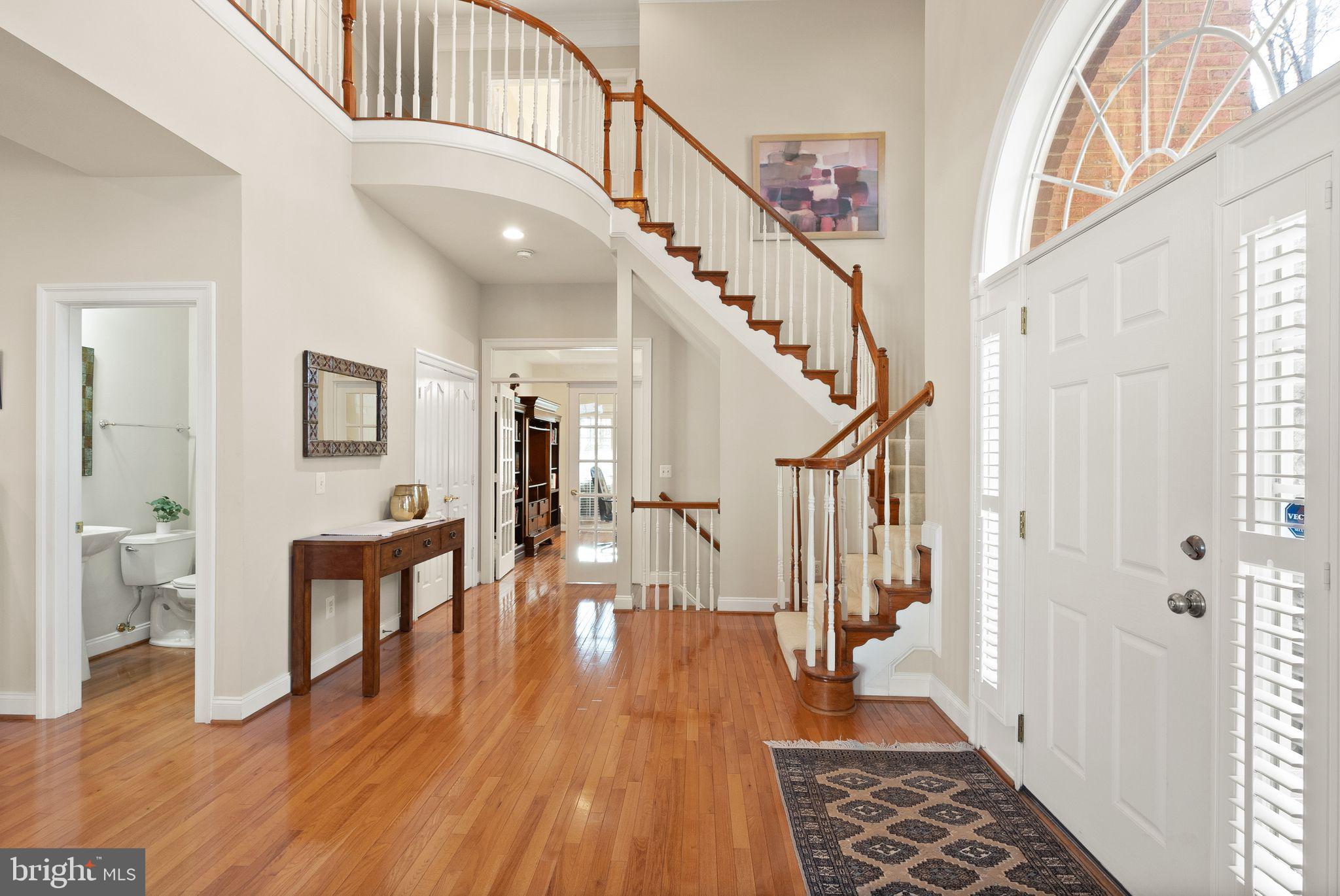 LANSDOWNE ON THE POTOMAC - Residential