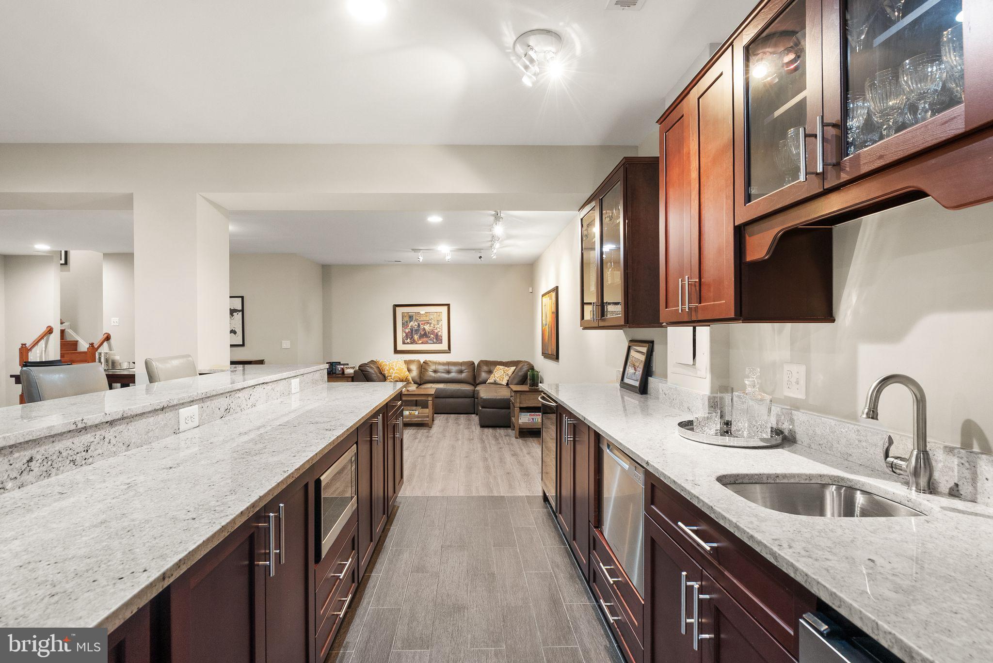 LANSDOWNE ON THE POTOMAC - Residential