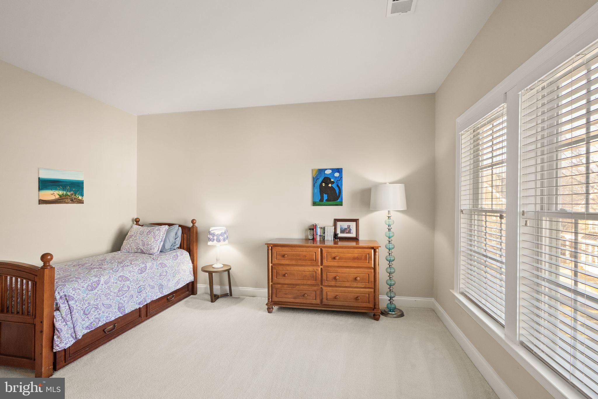 LANSDOWNE ON THE POTOMAC - Residential