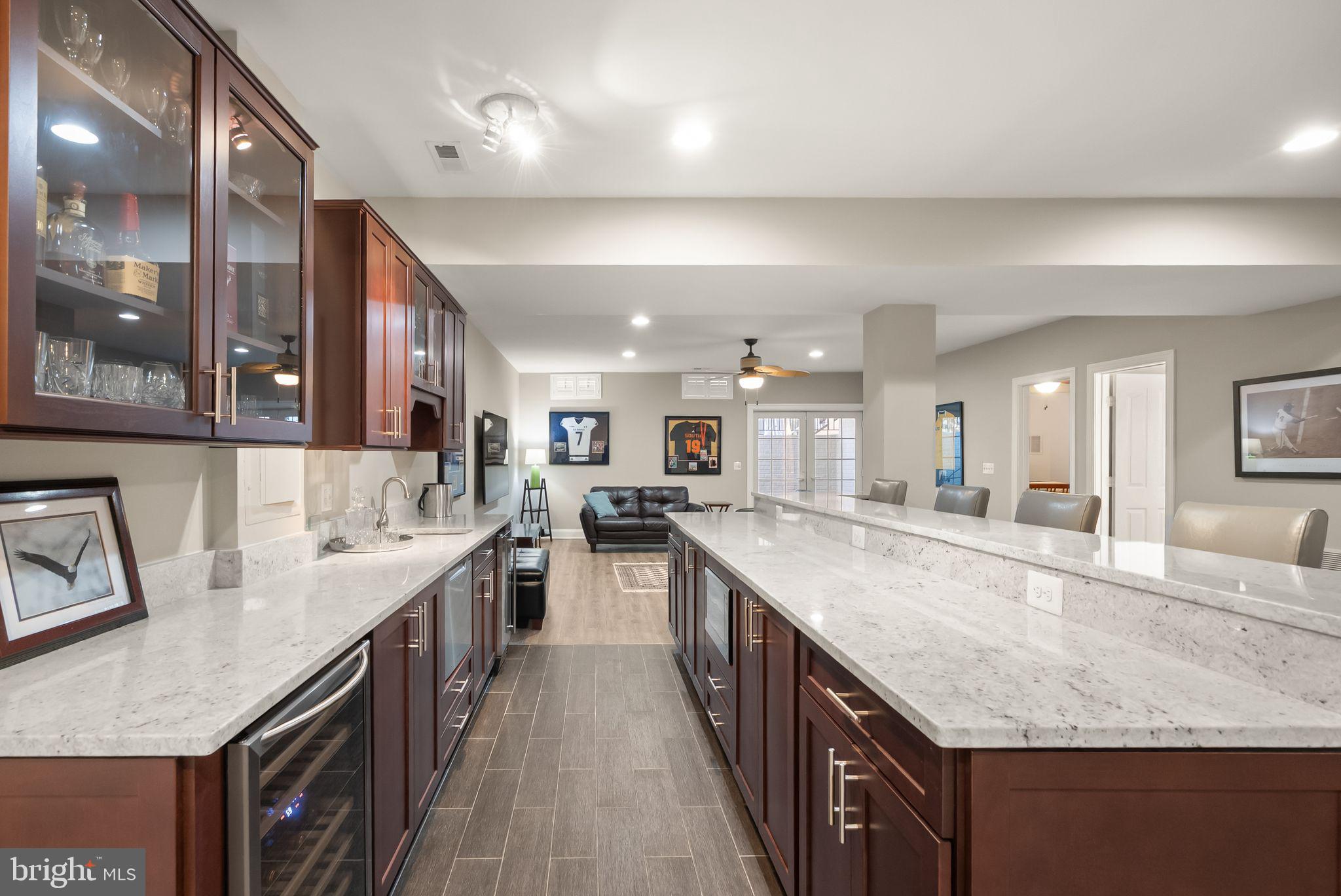 LANSDOWNE ON THE POTOMAC - Residential