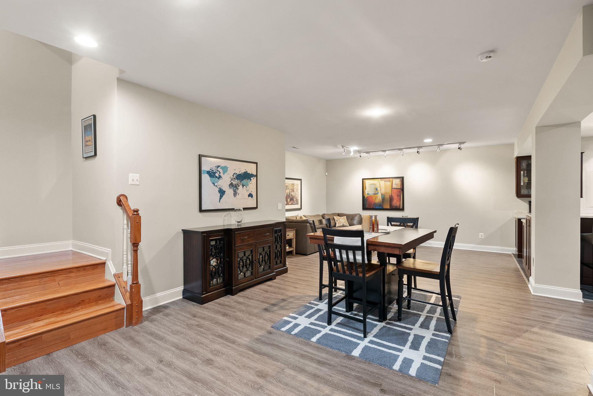 LANSDOWNE ON THE POTOMAC - Residential