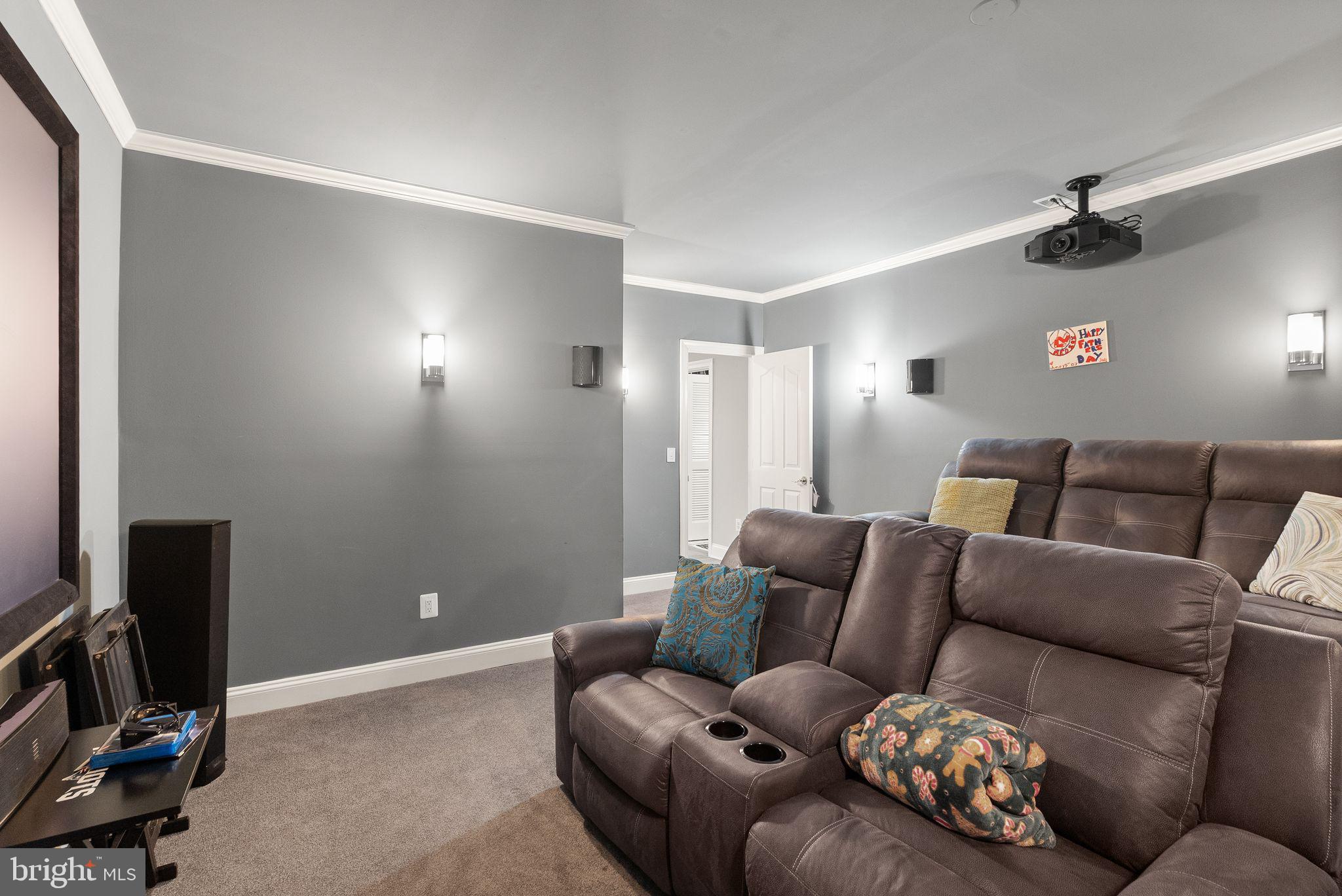 LANSDOWNE ON THE POTOMAC - Residential