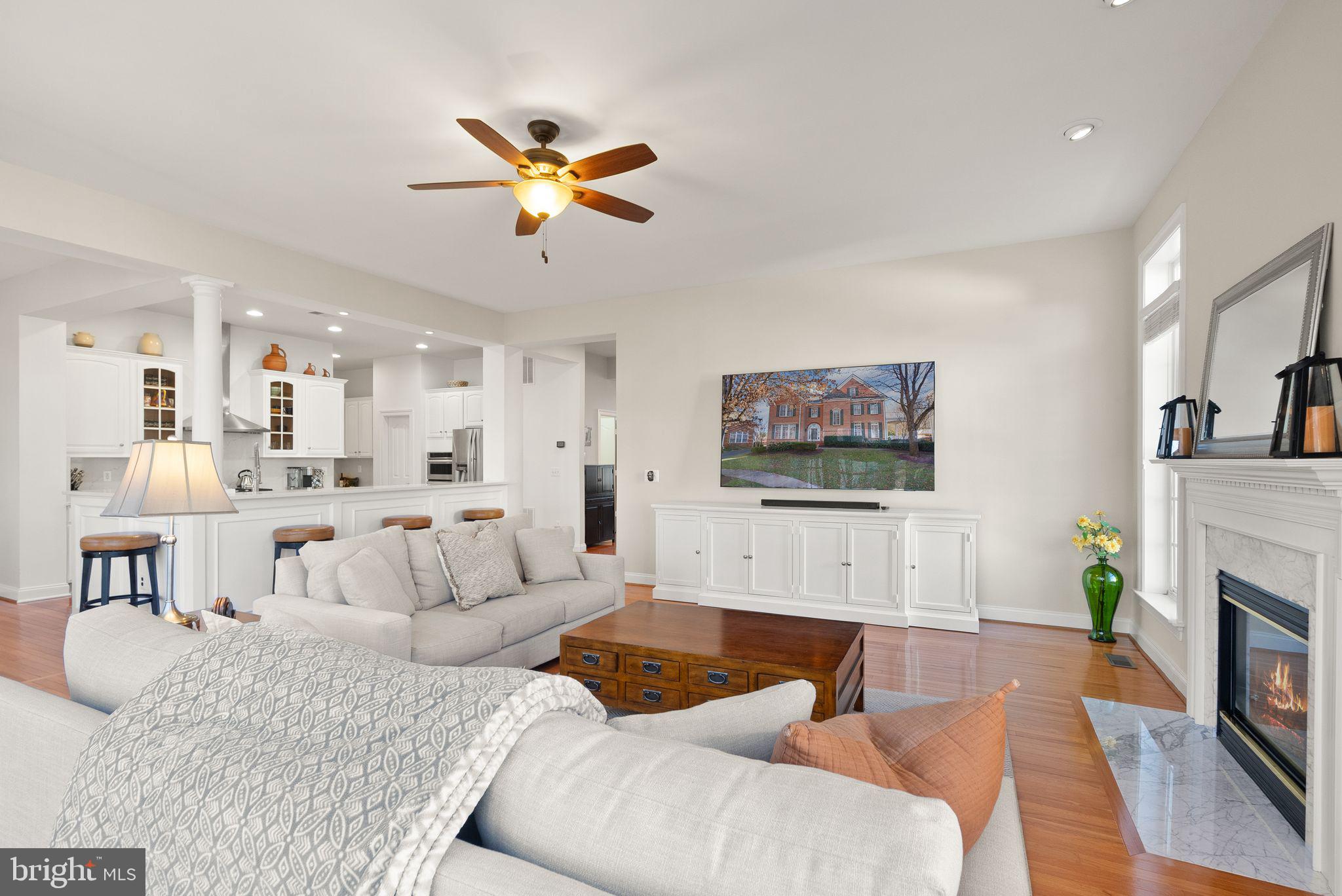 LANSDOWNE ON THE POTOMAC - Residential