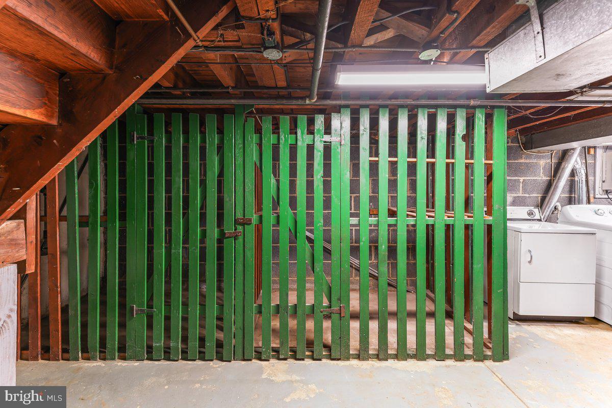 PILGRIM GDNS - Residential Lease