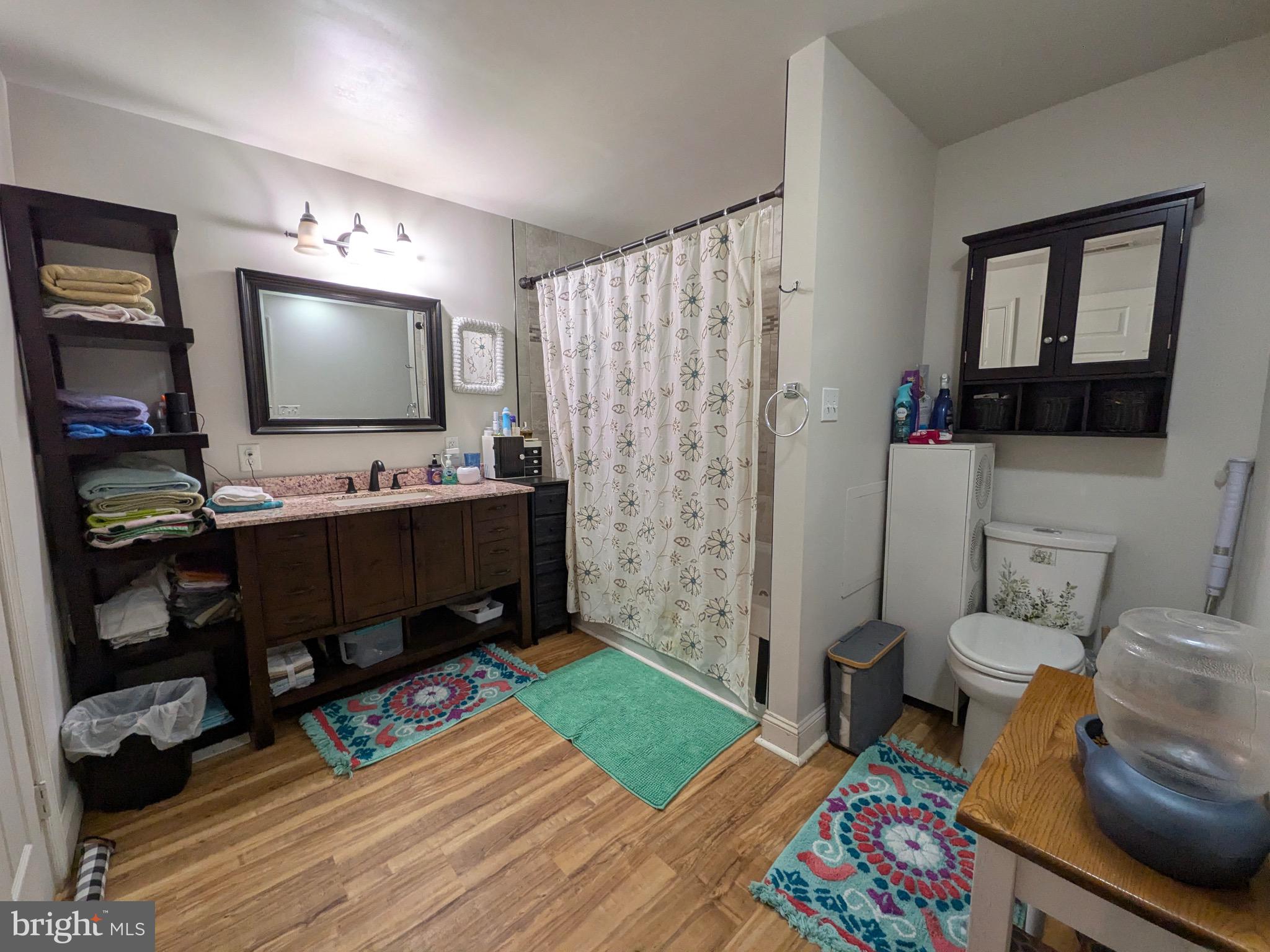 ASHLEIGH MANOR SOUTH - Residential