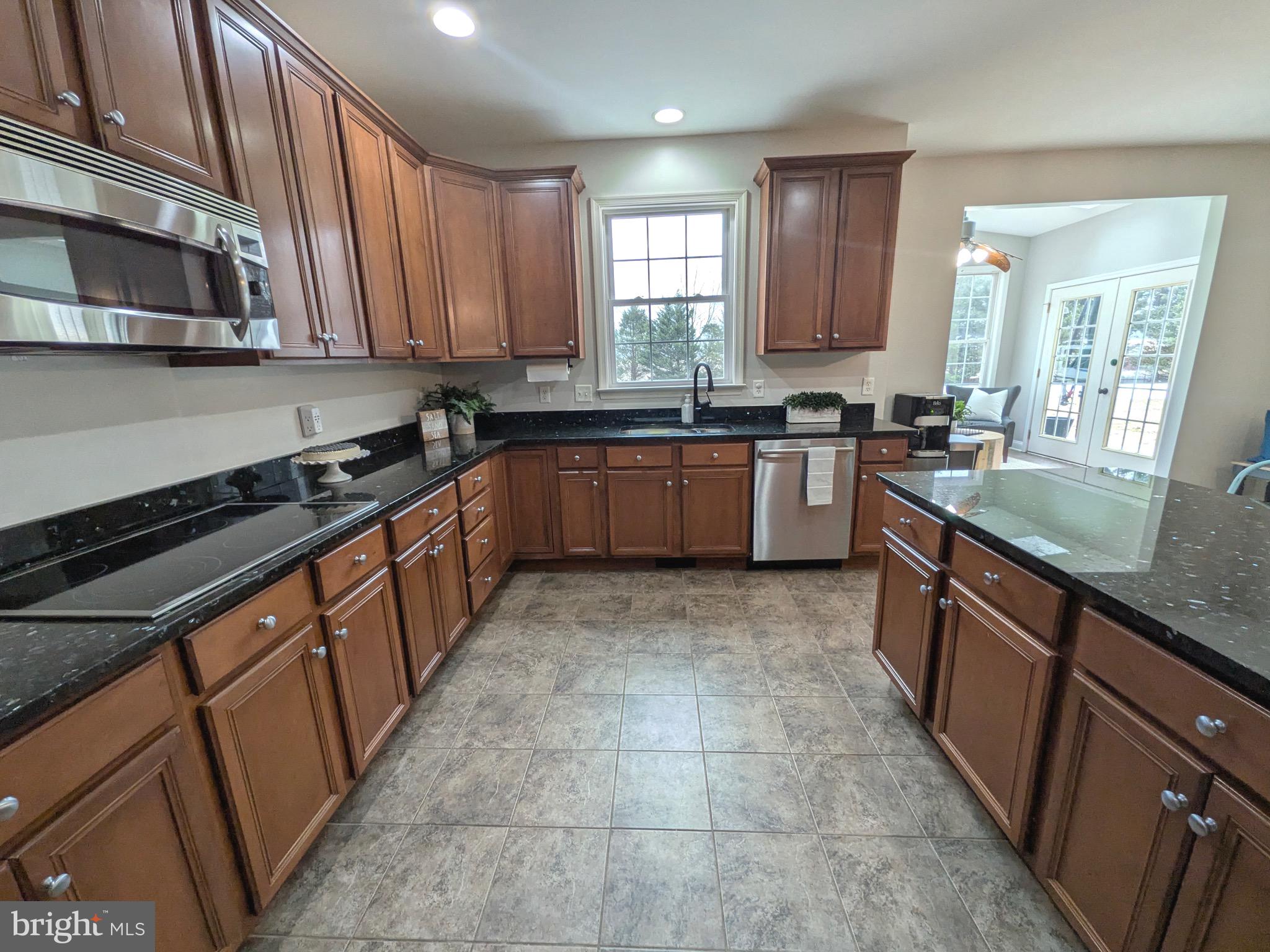 ASHLEIGH MANOR SOUTH - Residential