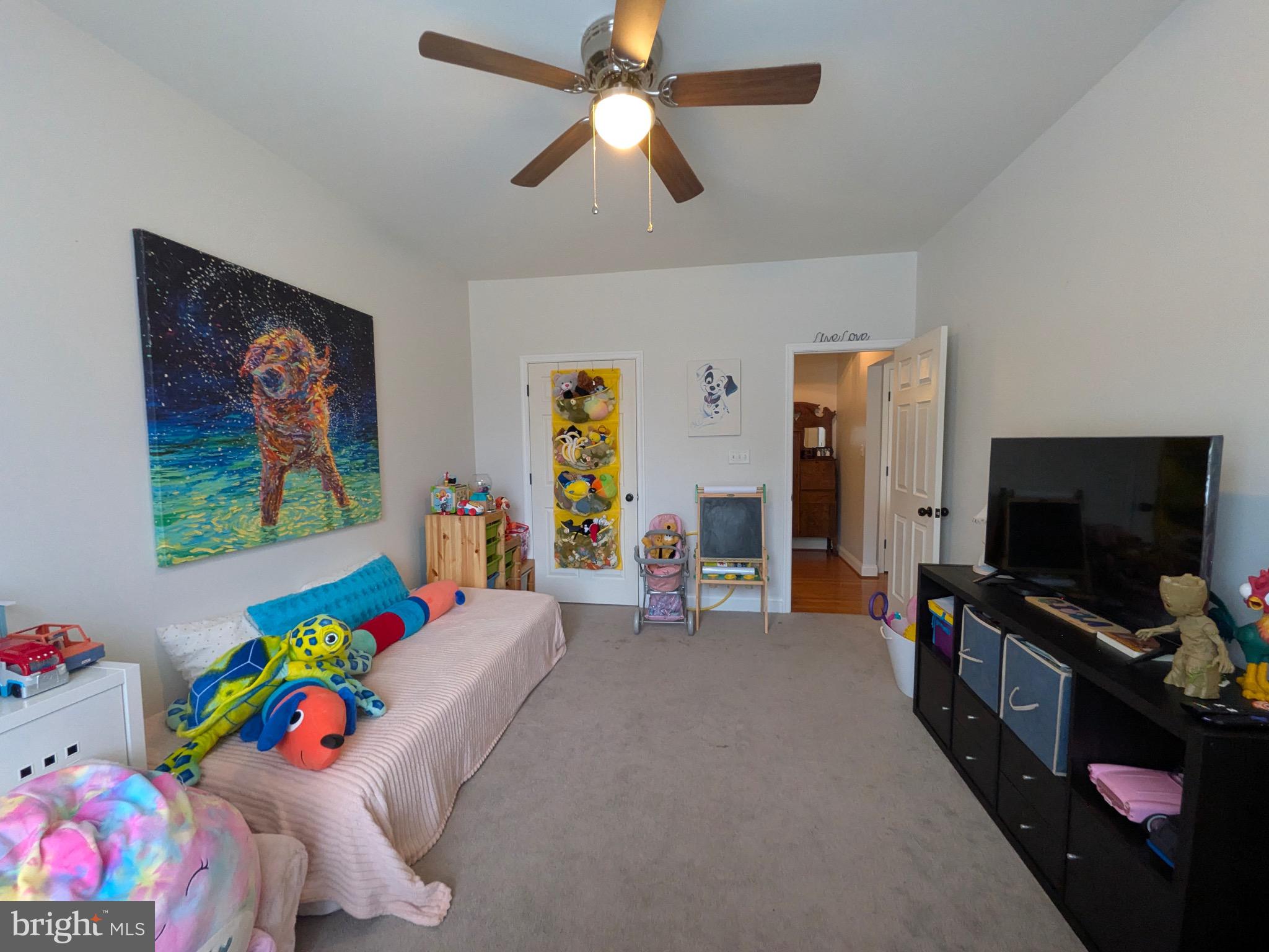 ASHLEIGH MANOR SOUTH - Residential