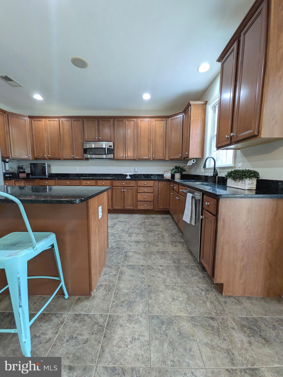 ASHLEIGH MANOR SOUTH - Residential