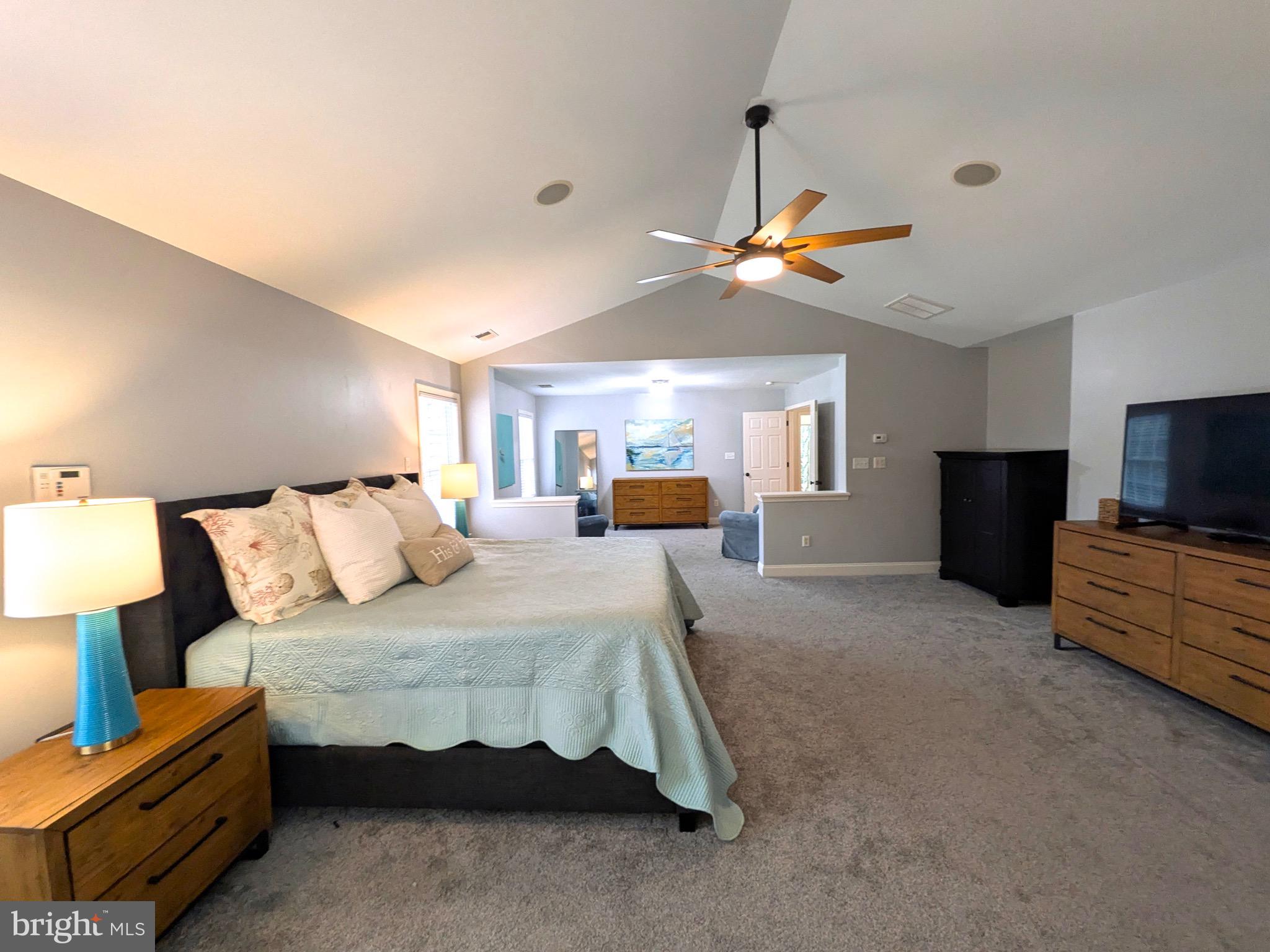 ASHLEIGH MANOR SOUTH - Residential