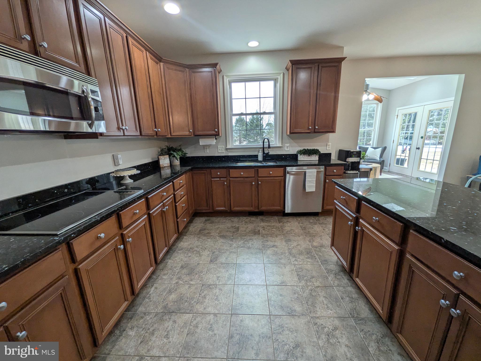 ASHLEIGH MANOR SOUTH - Residential