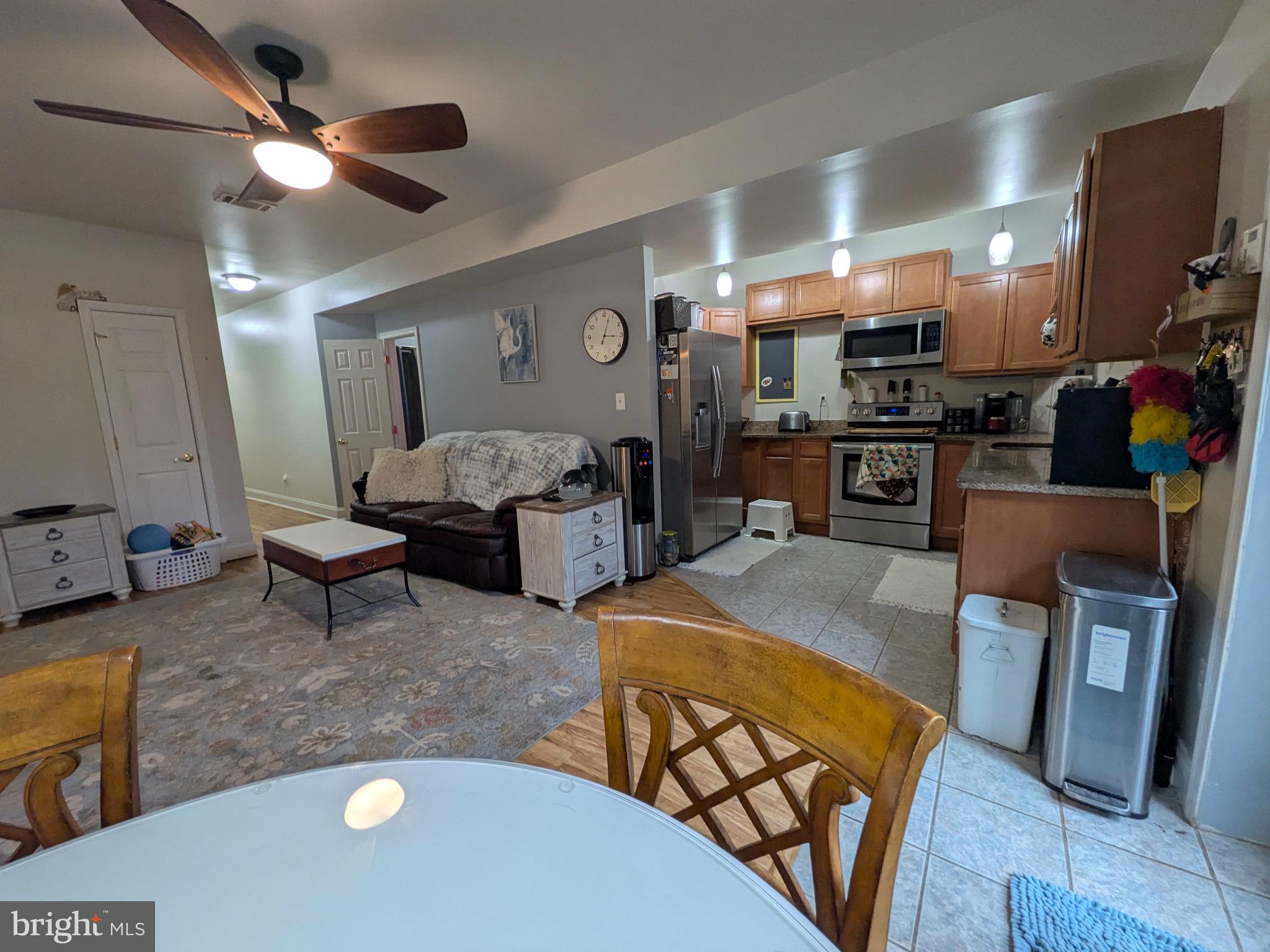 ASHLEIGH MANOR SOUTH - Residential