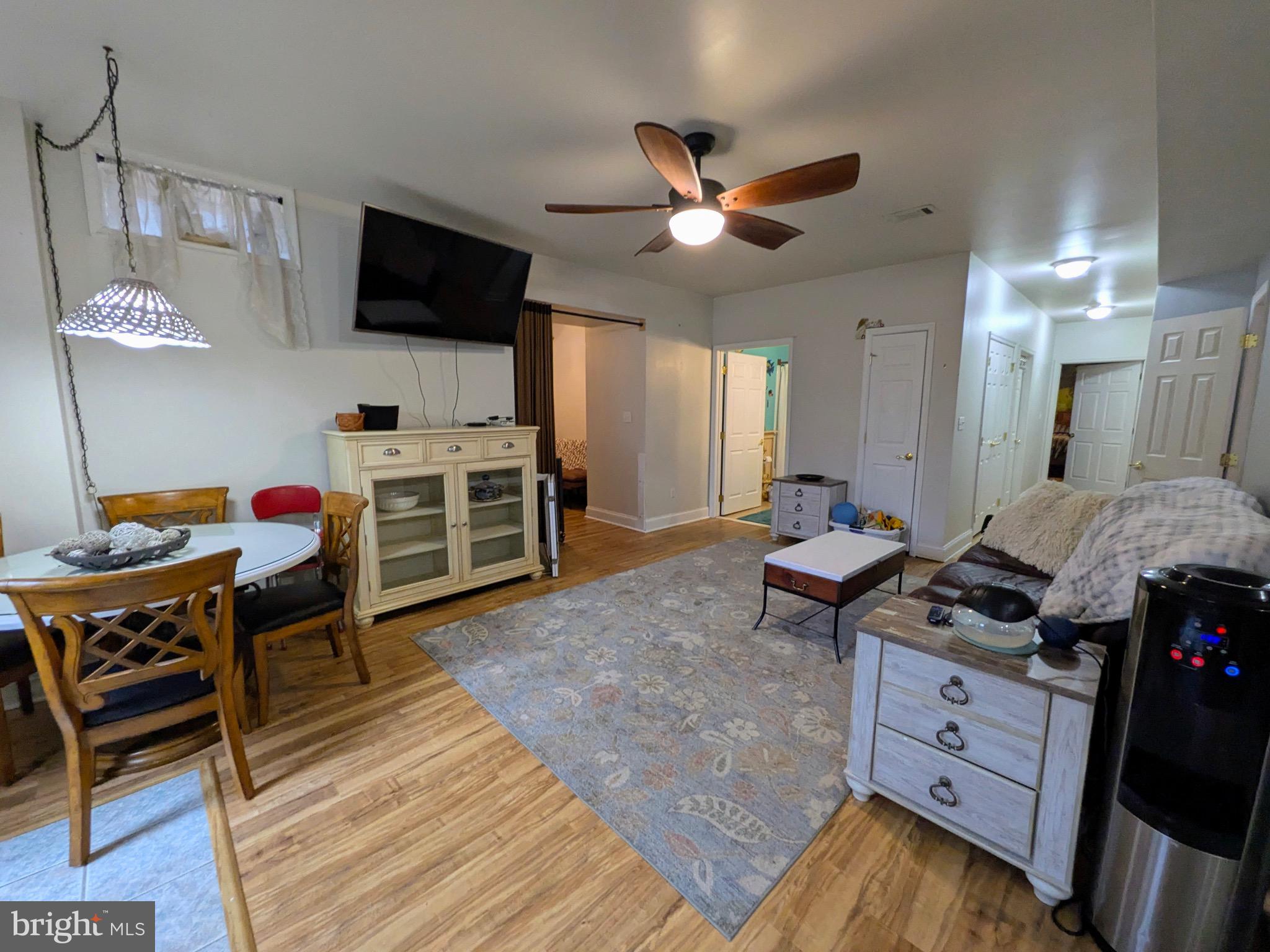 ASHLEIGH MANOR SOUTH - Residential