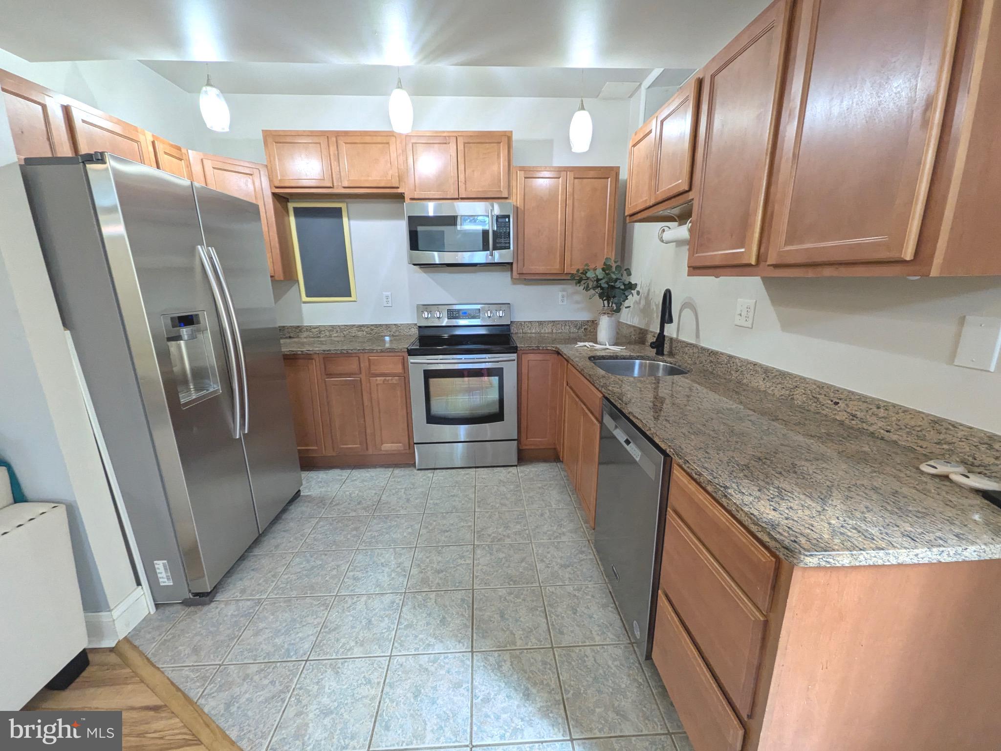 ASHLEIGH MANOR SOUTH - Residential