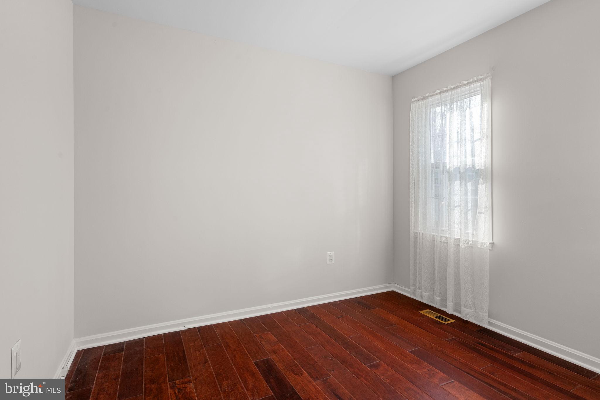 THOUSAND OAKS - Residential