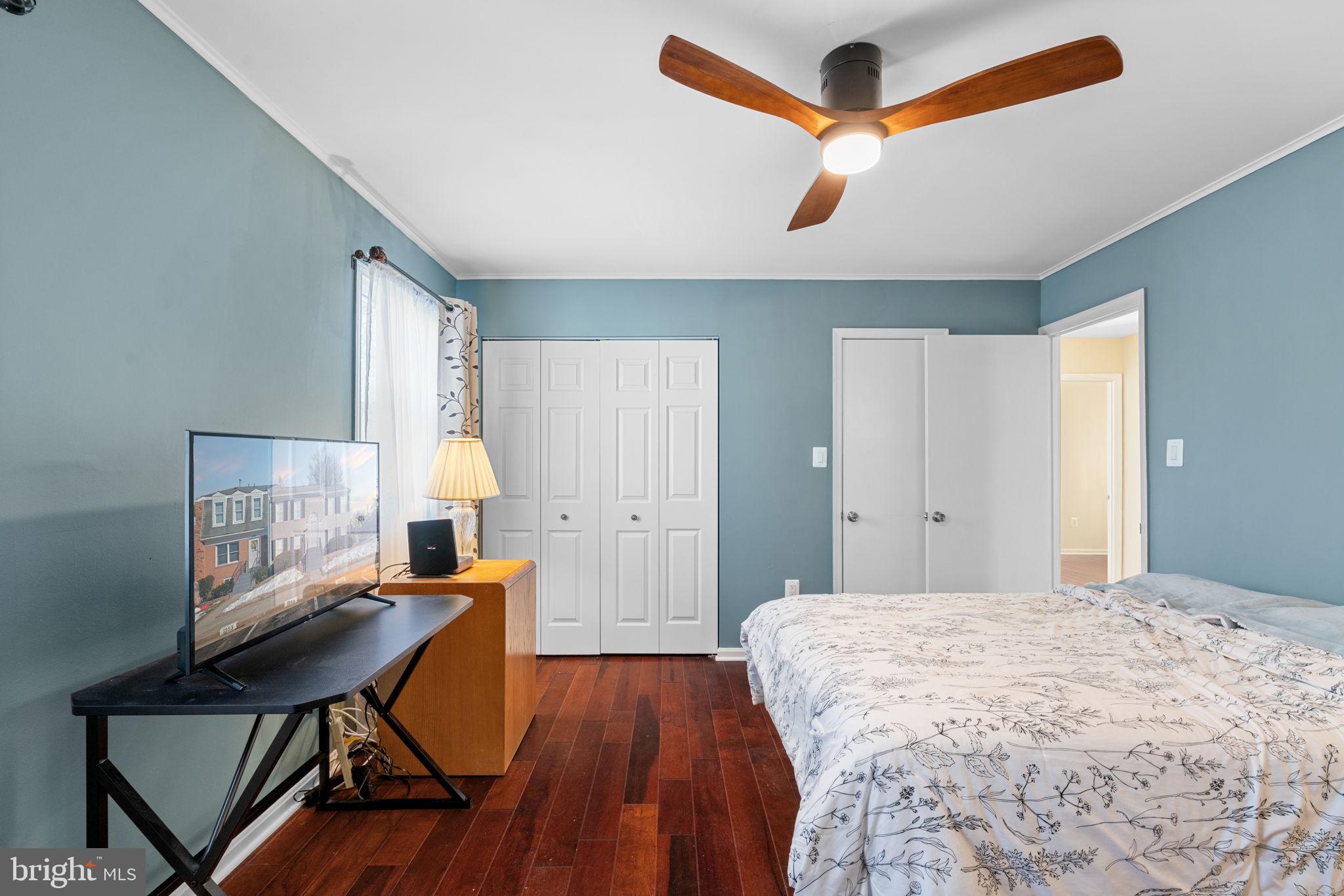 THOUSAND OAKS - Residential