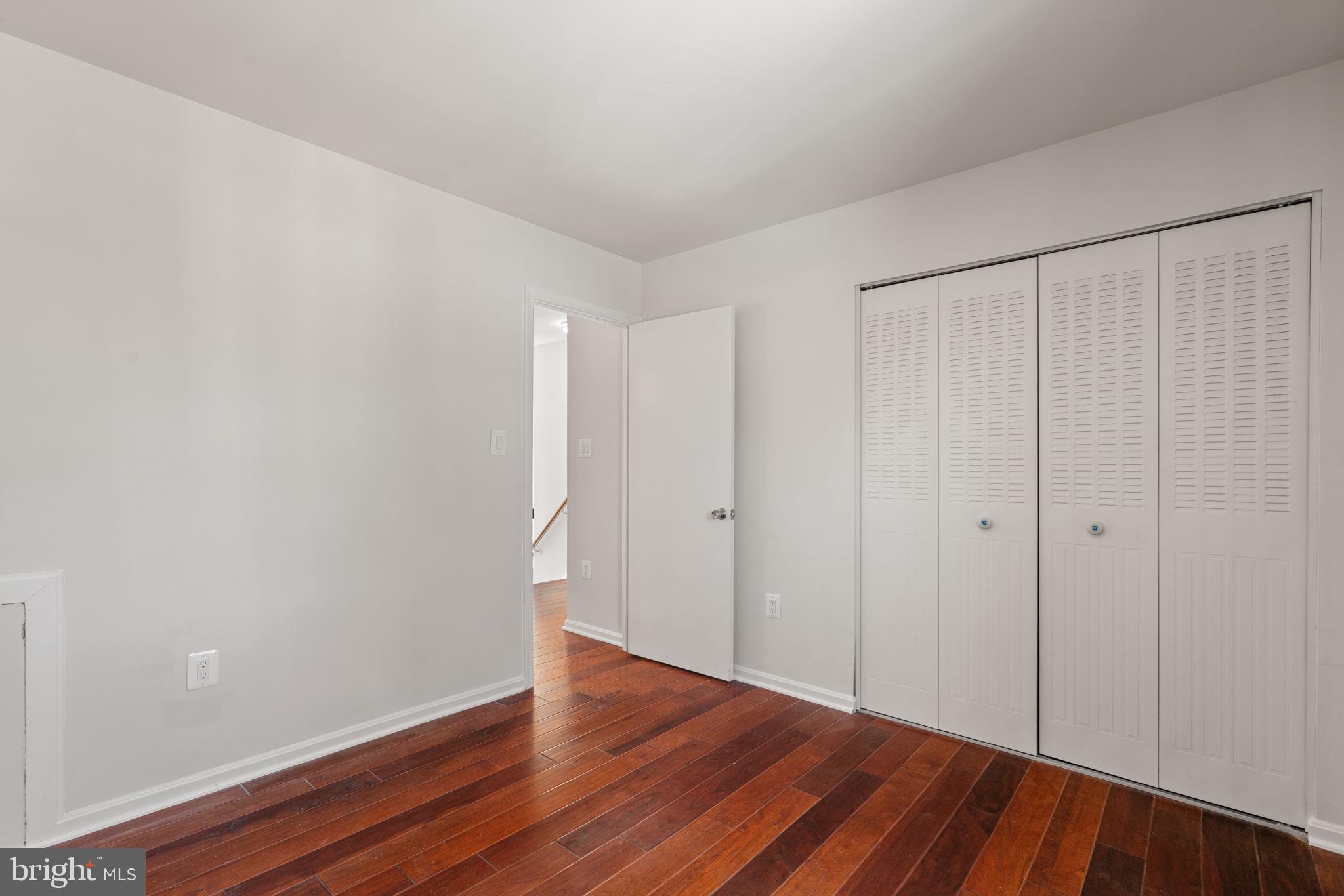 THOUSAND OAKS - Residential