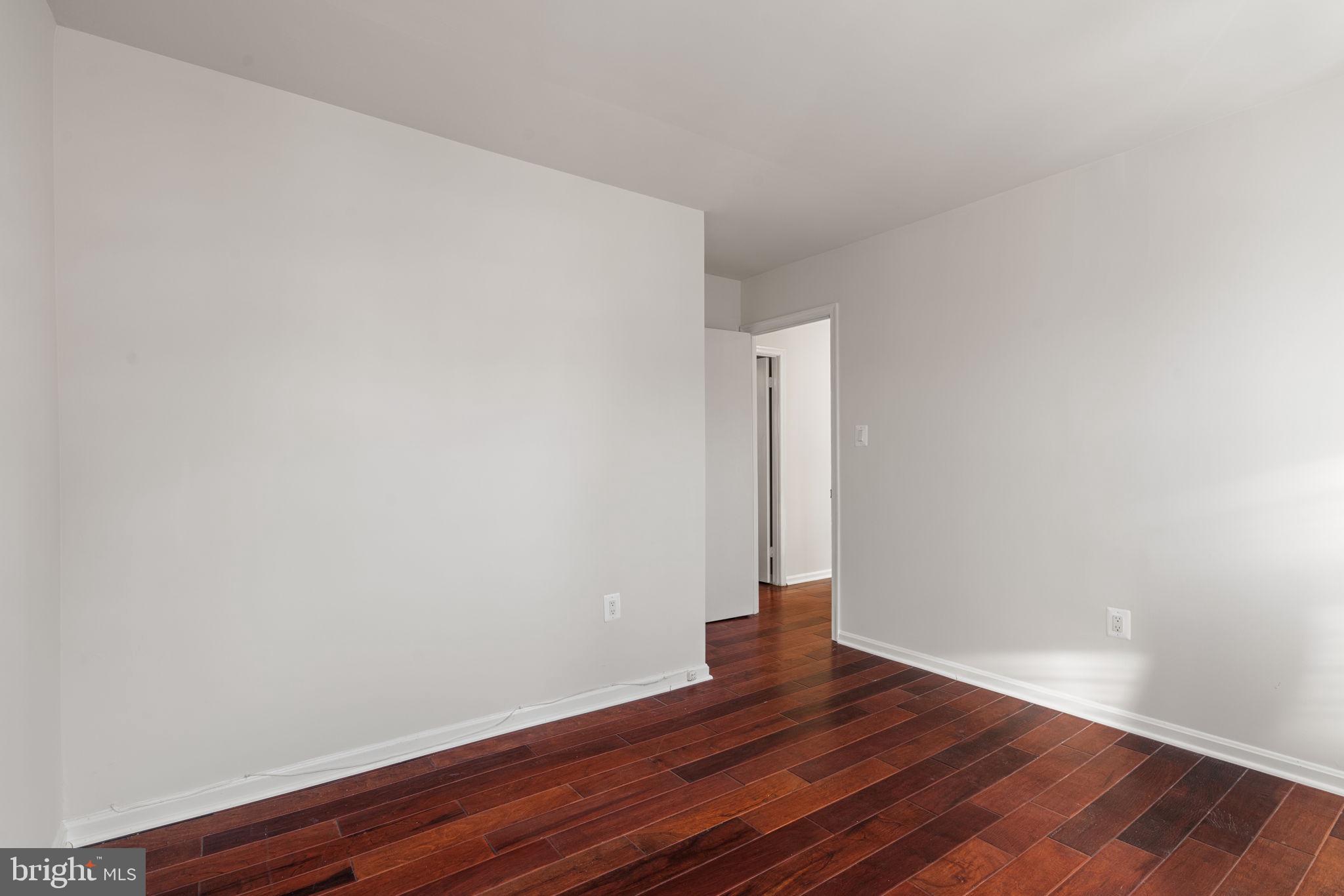 THOUSAND OAKS - Residential