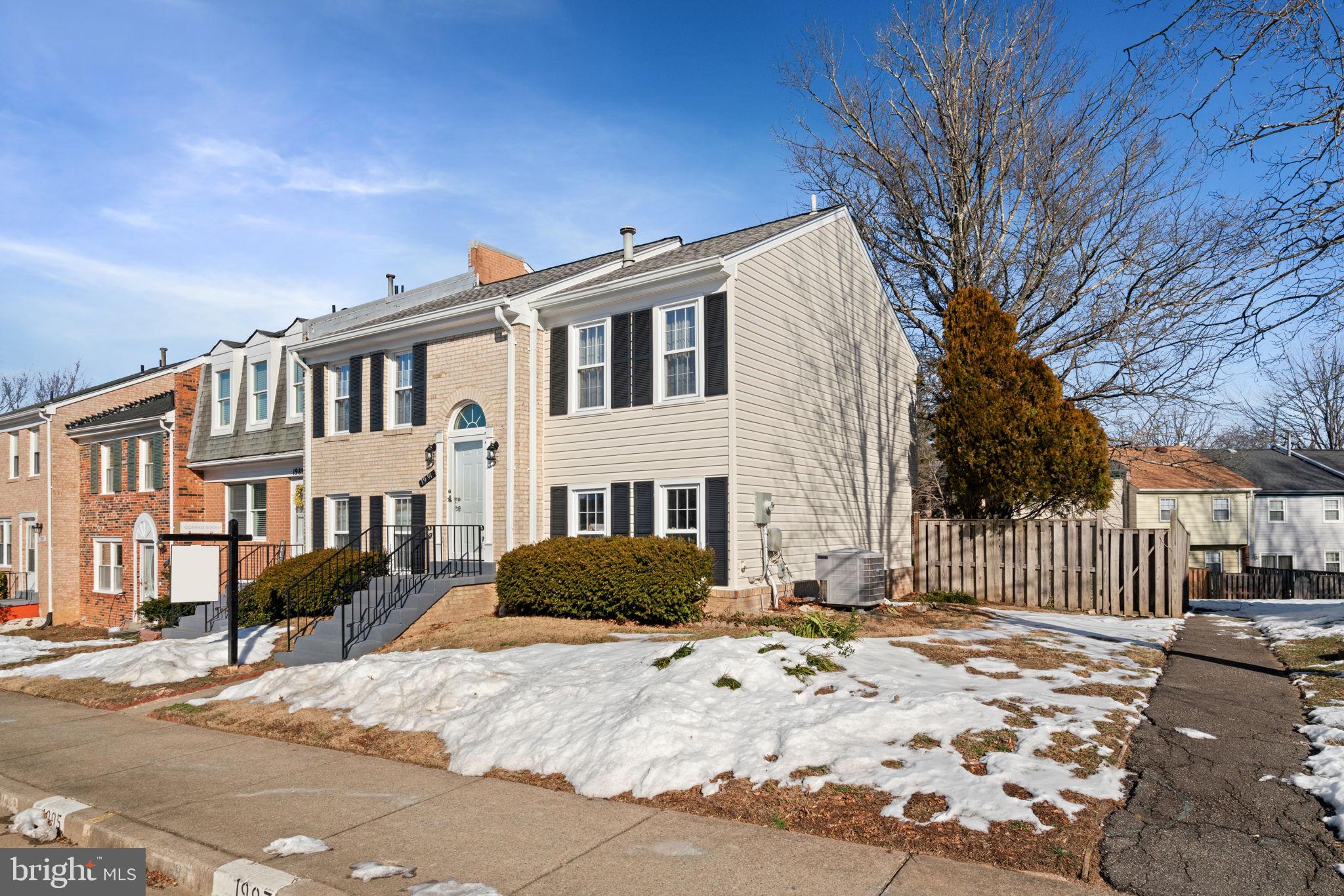 THOUSAND OAKS - Residential