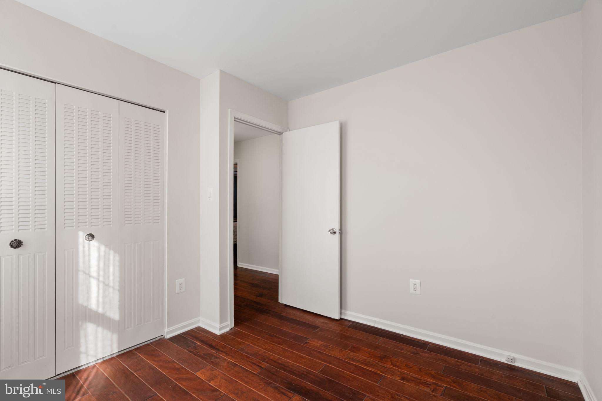 THOUSAND OAKS - Residential