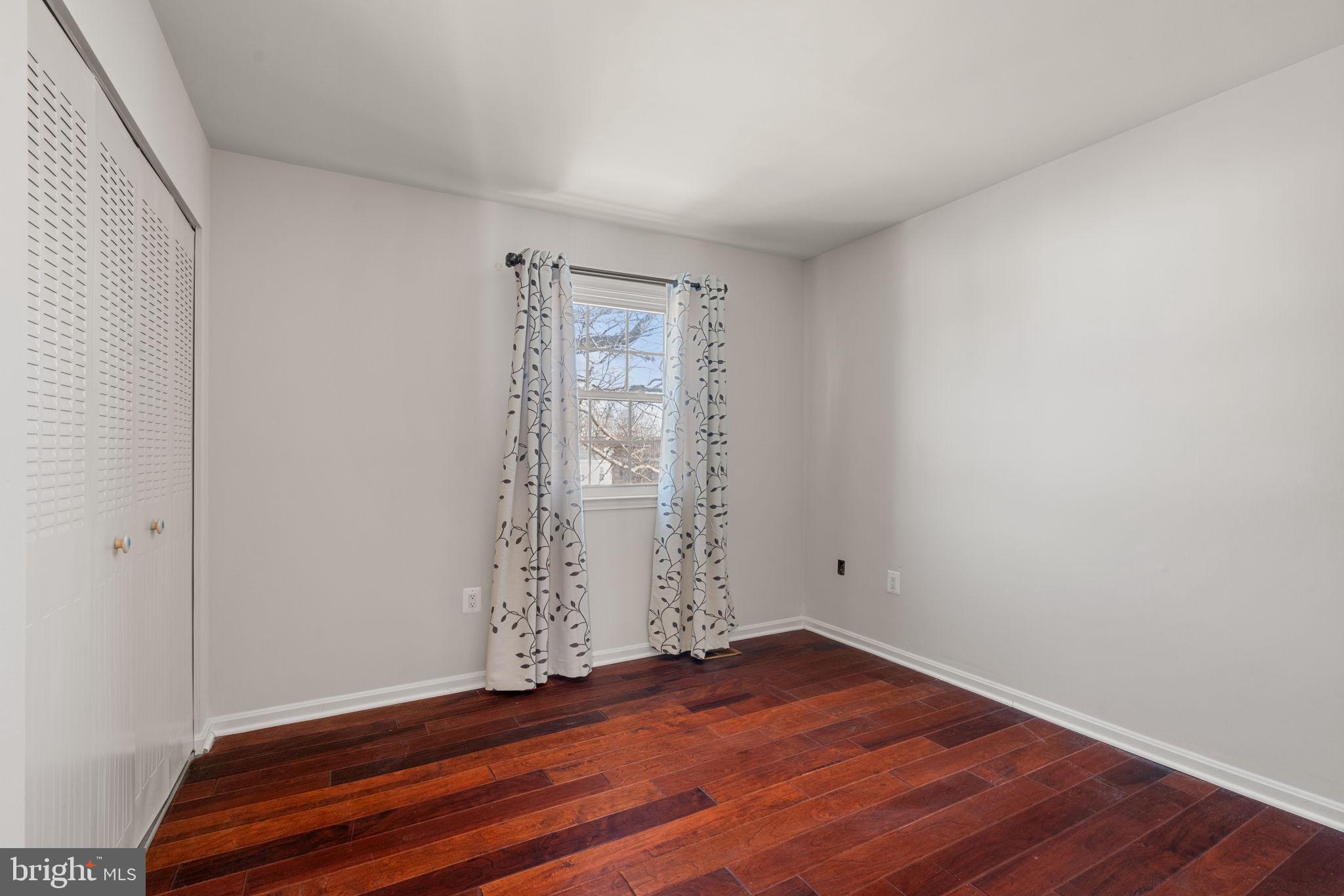 THOUSAND OAKS - Residential