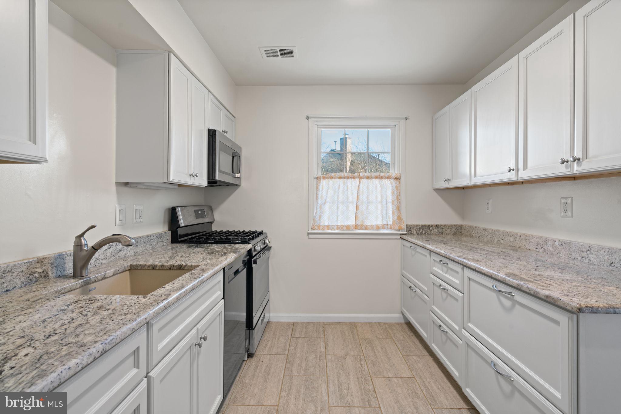 THOUSAND OAKS - Residential