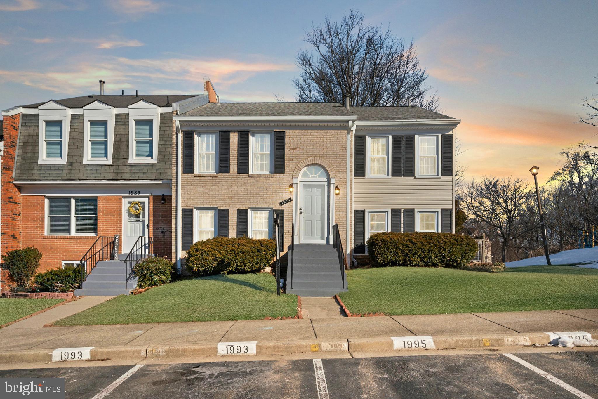 THOUSAND OAKS - Residential