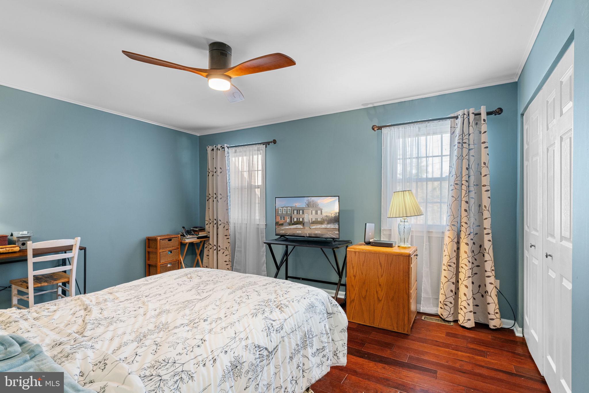 THOUSAND OAKS - Residential