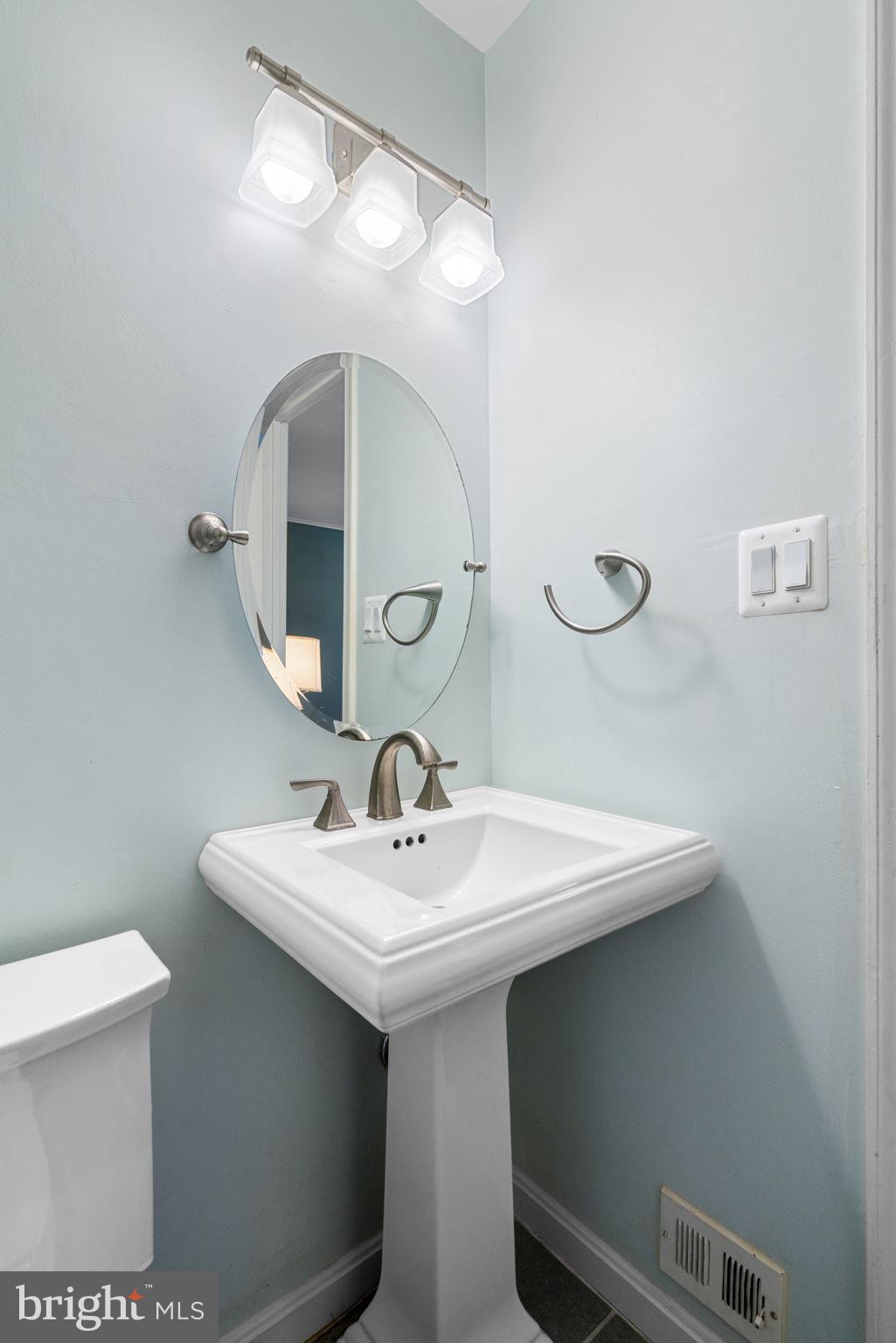 THOUSAND OAKS - Residential