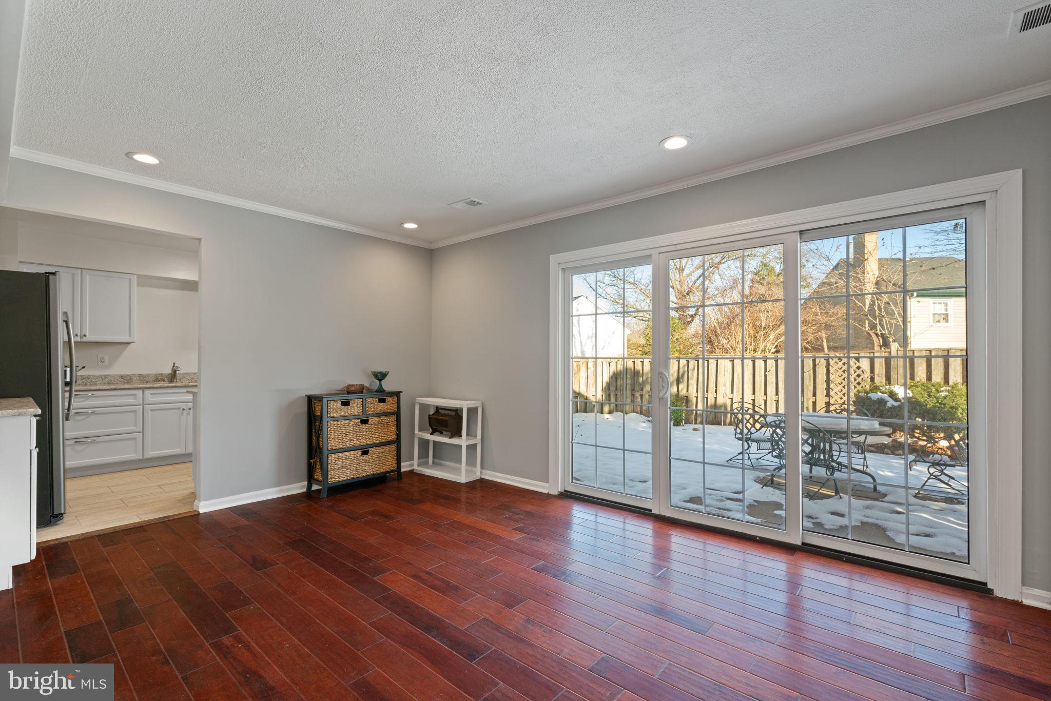 THOUSAND OAKS - Residential