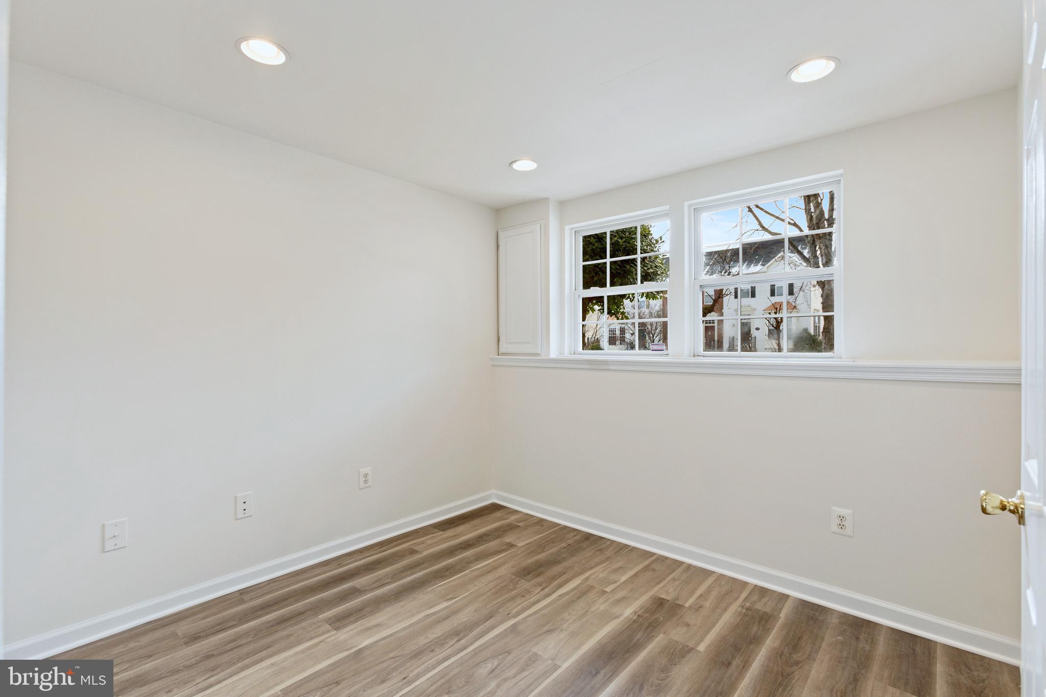 HAGERS CROSSING - Residential