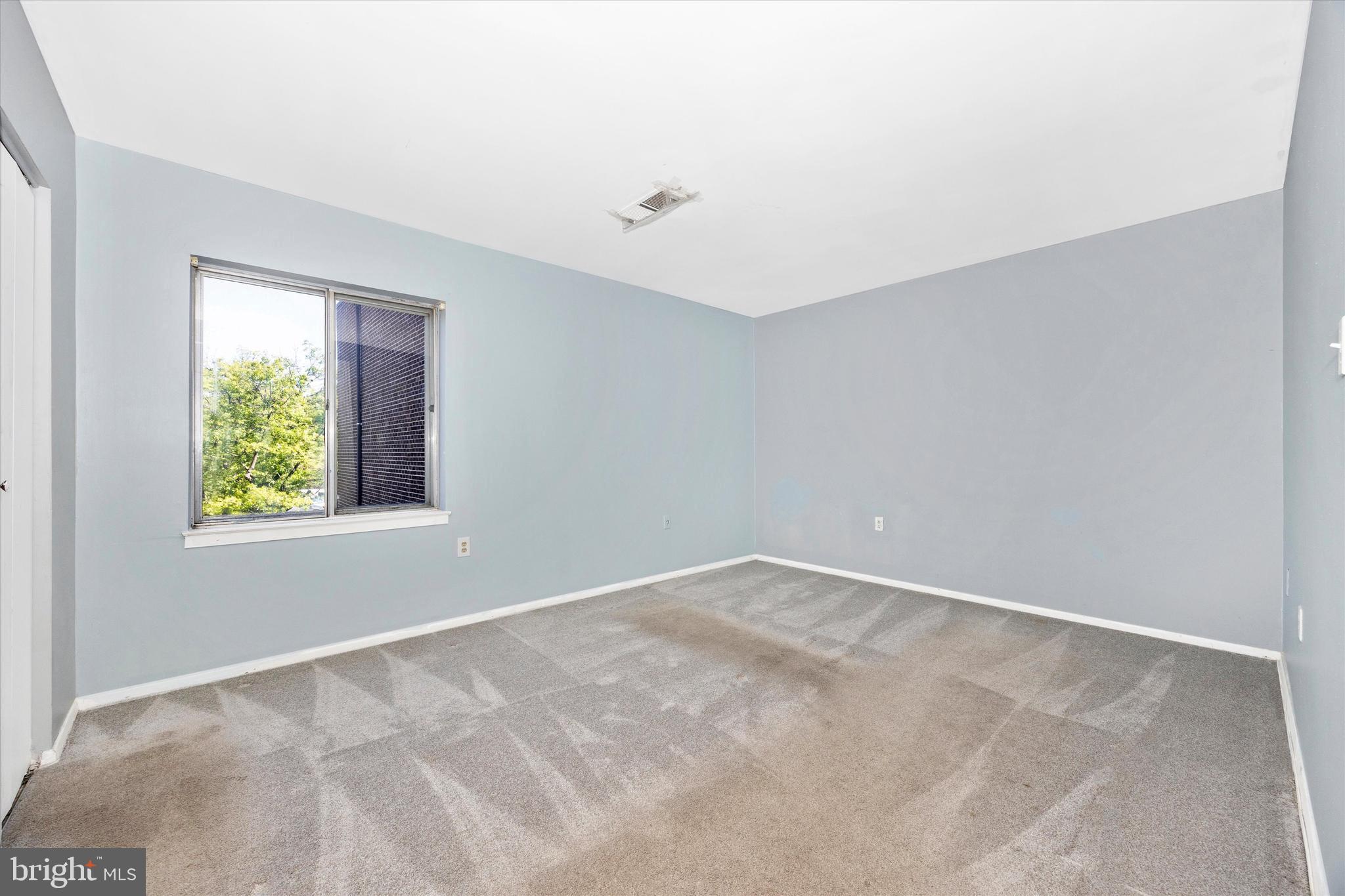 VILLA RIDGE CONDOMINIUM - Residential