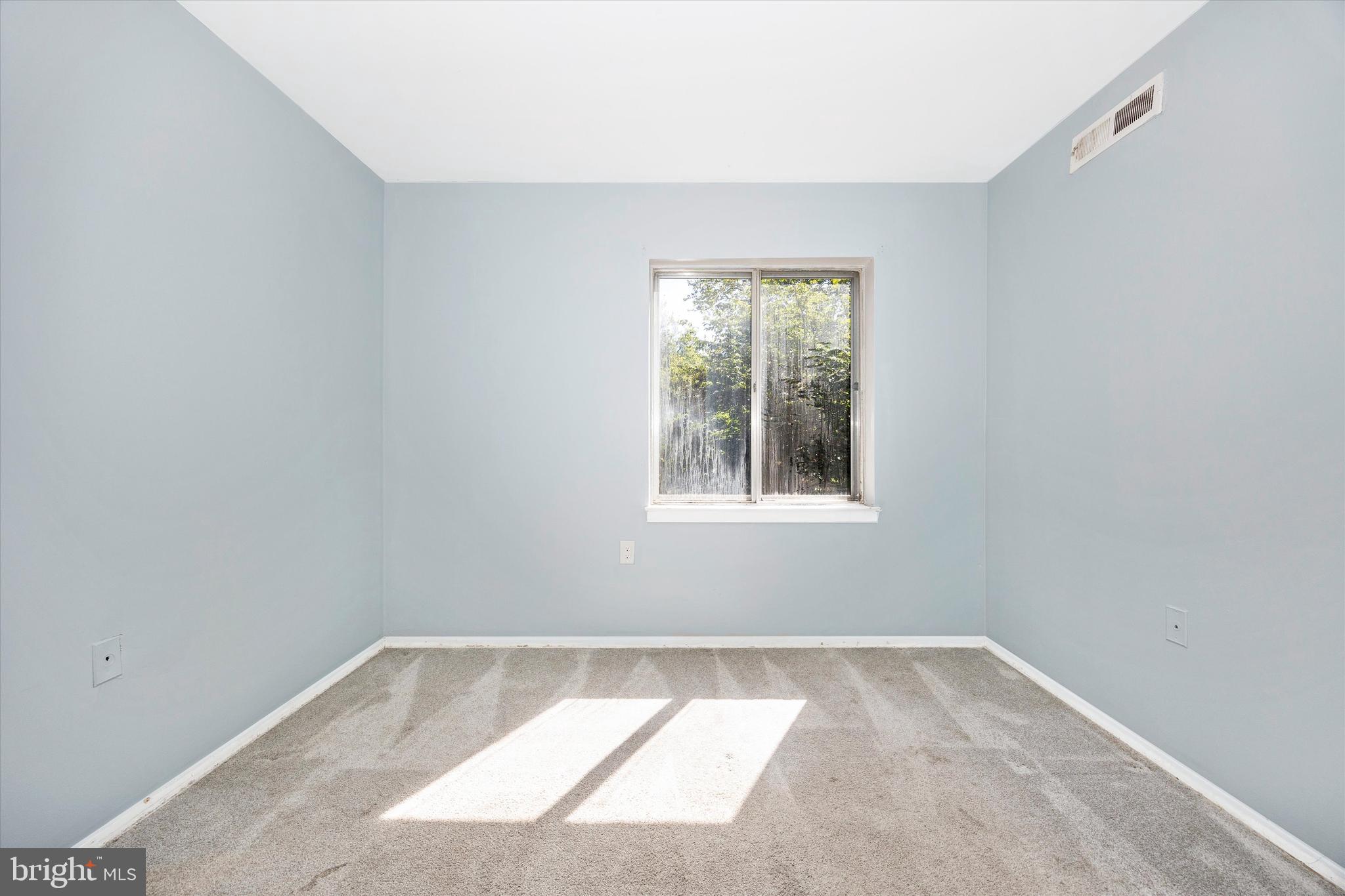 VILLA RIDGE CONDOMINIUM - Residential