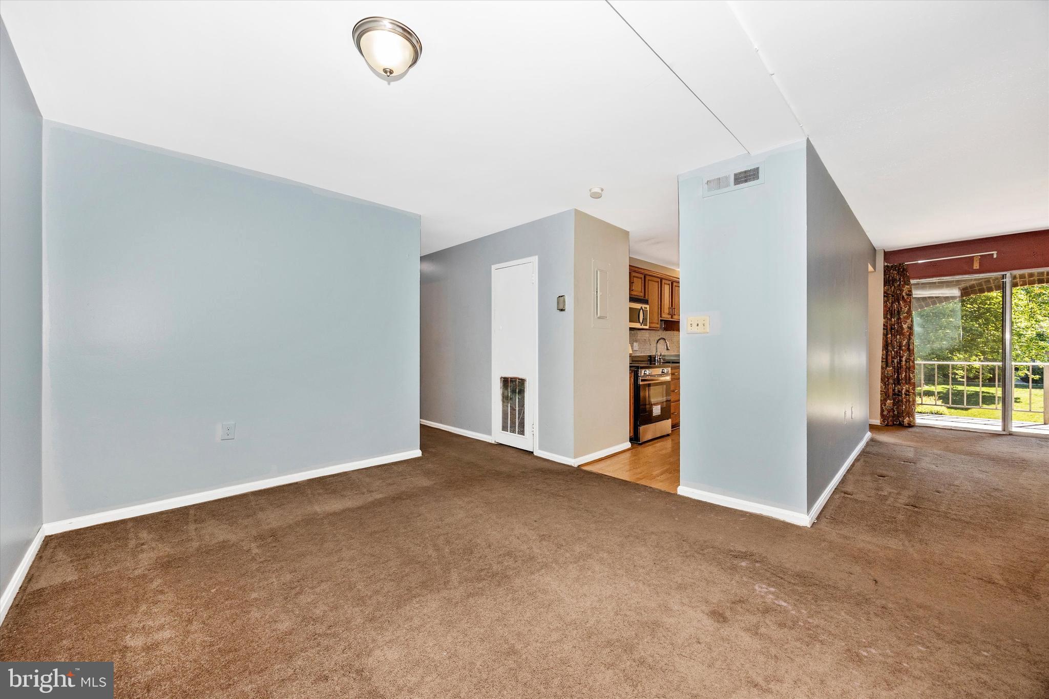 VILLA RIDGE CONDOMINIUM - Residential