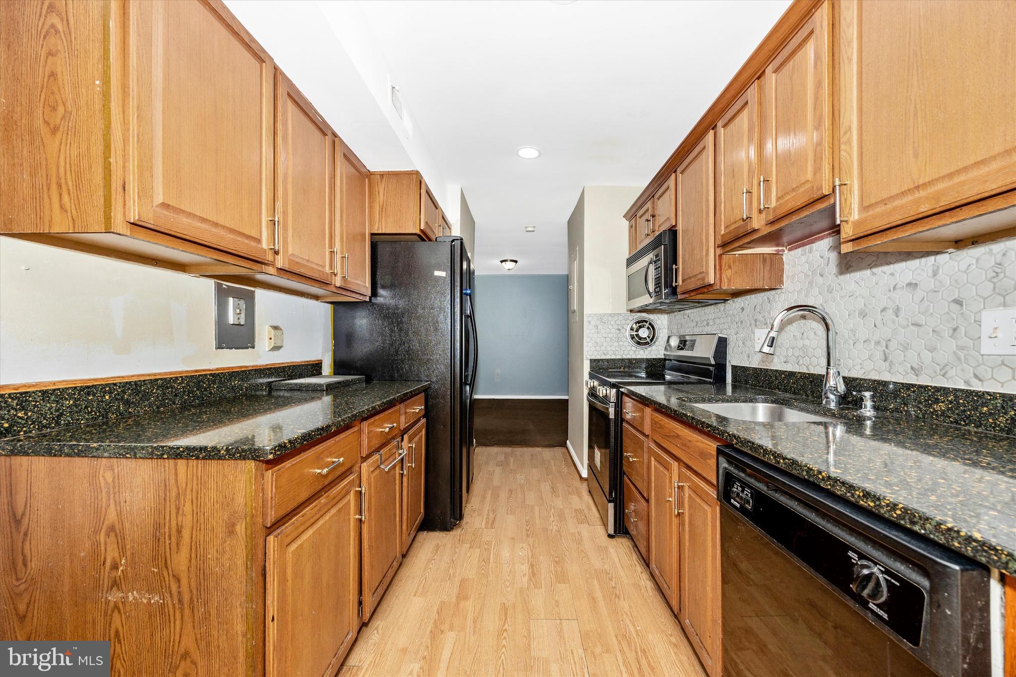 VILLA RIDGE CONDOMINIUM - Residential