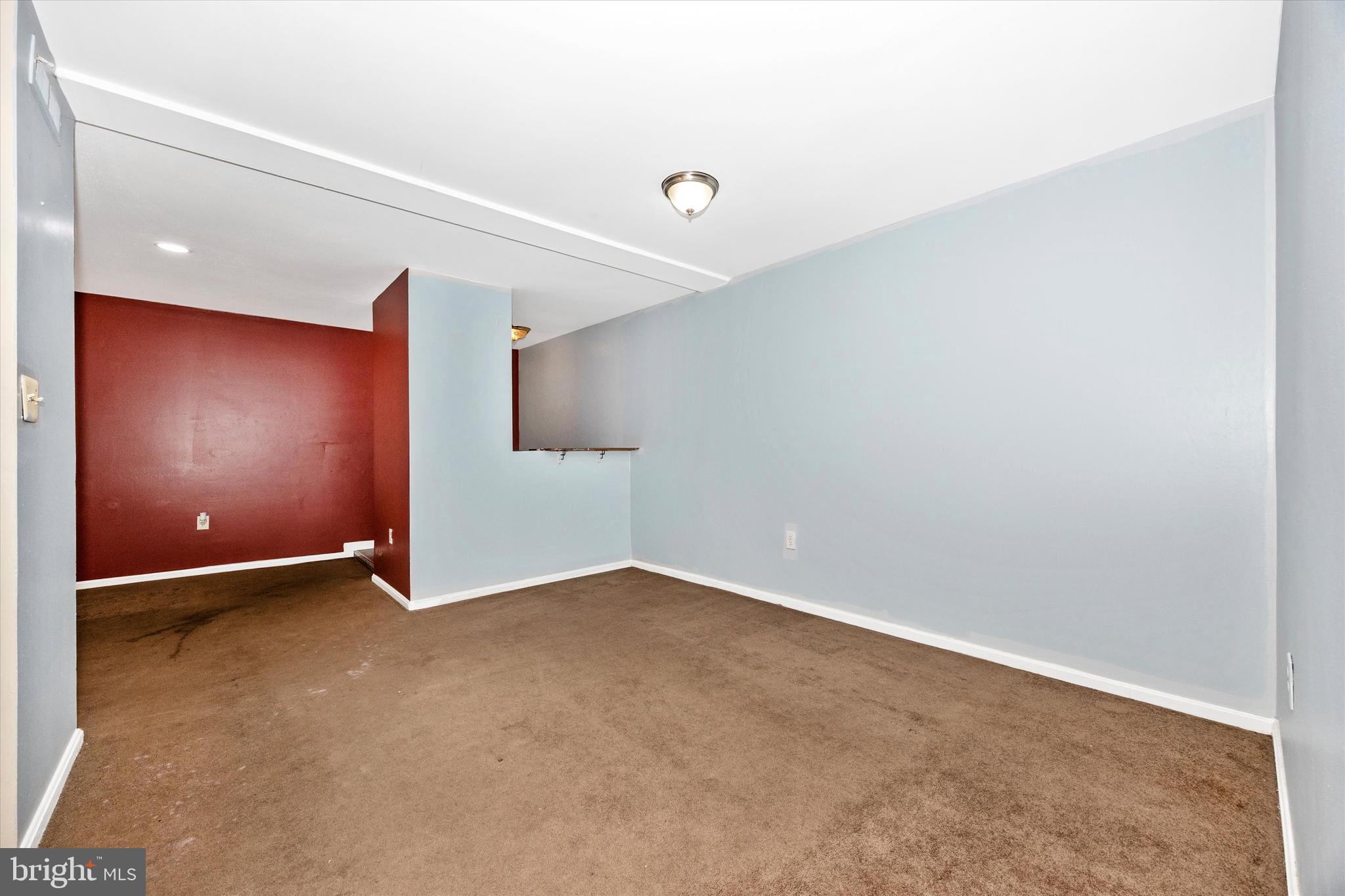 VILLA RIDGE CONDOMINIUM - Residential