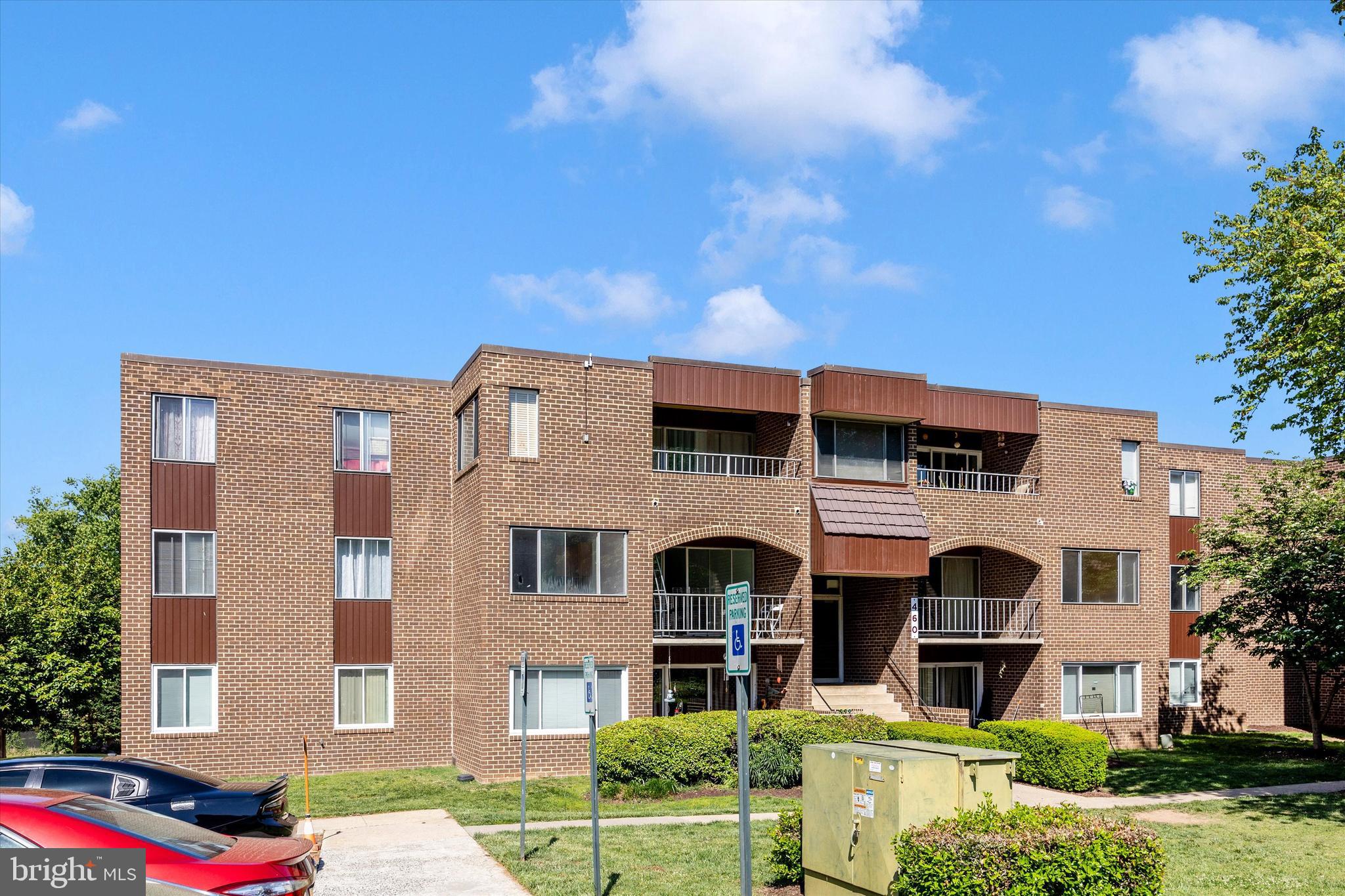 VILLA RIDGE CONDOMINIUM - Residential