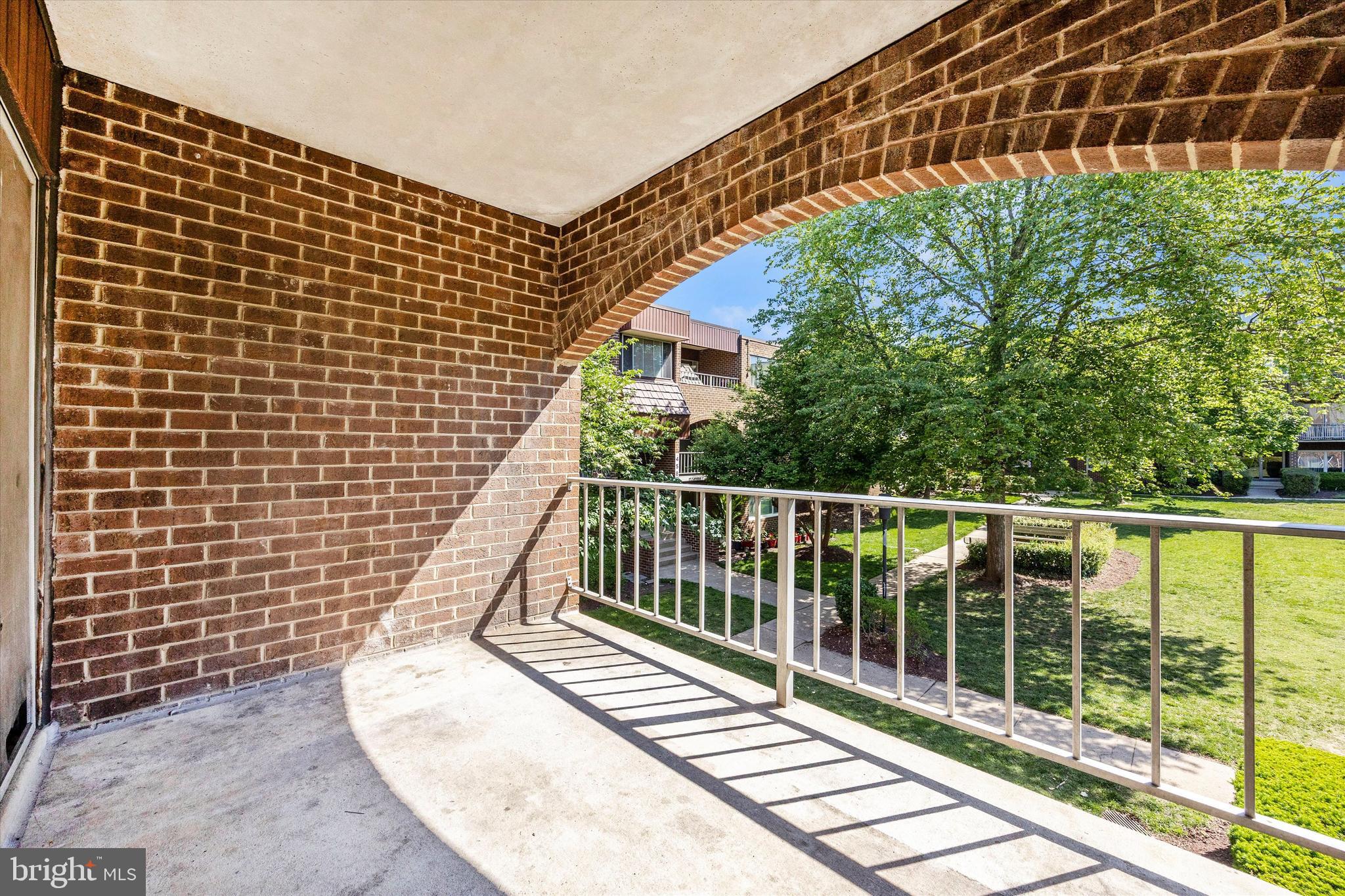 VILLA RIDGE CONDOMINIUM - Residential