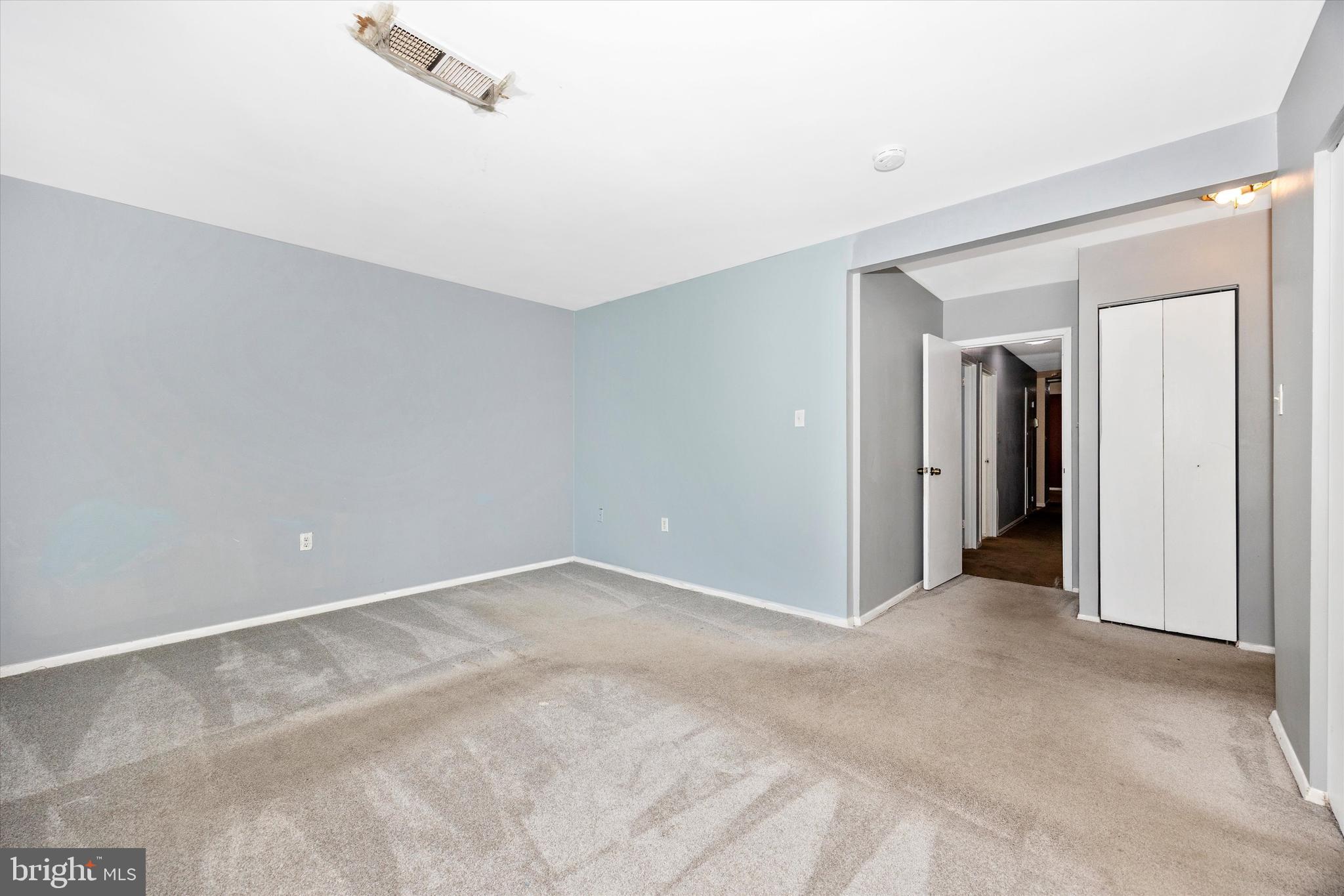 VILLA RIDGE CONDOMINIUM - Residential
