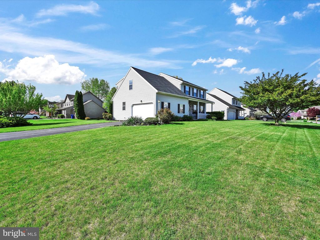 Photo of 22 Baldwin Drive, Lancaster, PA 17602 (MLS # PALA2049514)