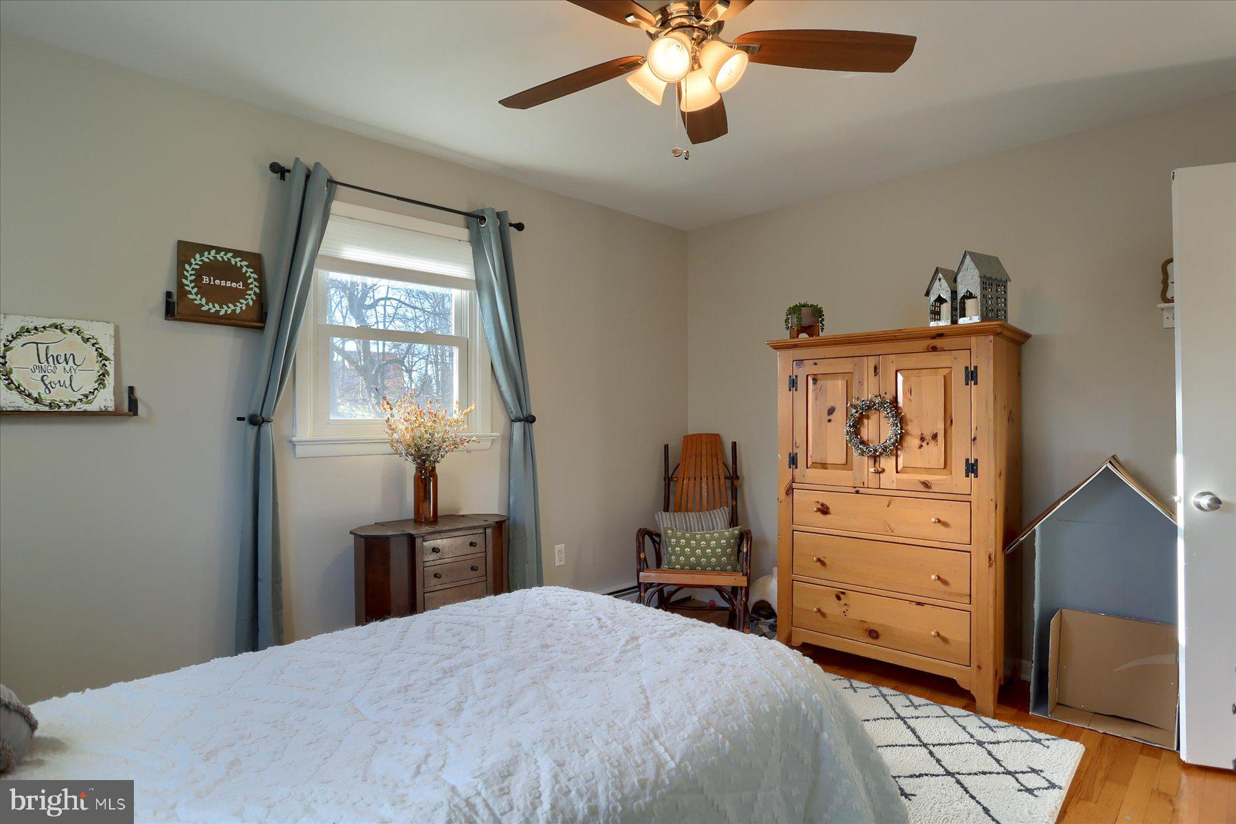 SKYLINE VIEW - Residential