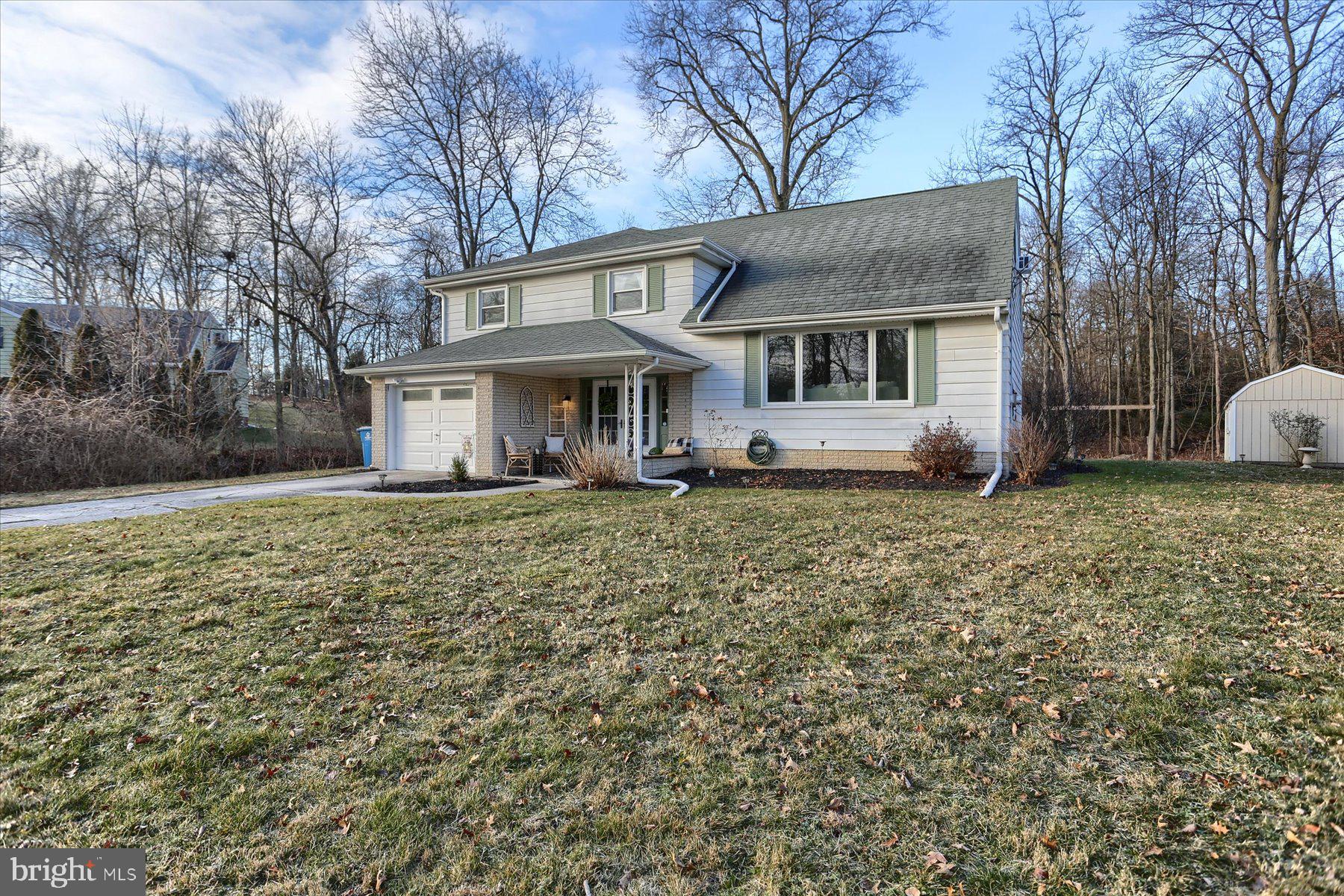 SKYLINE VIEW - Residential