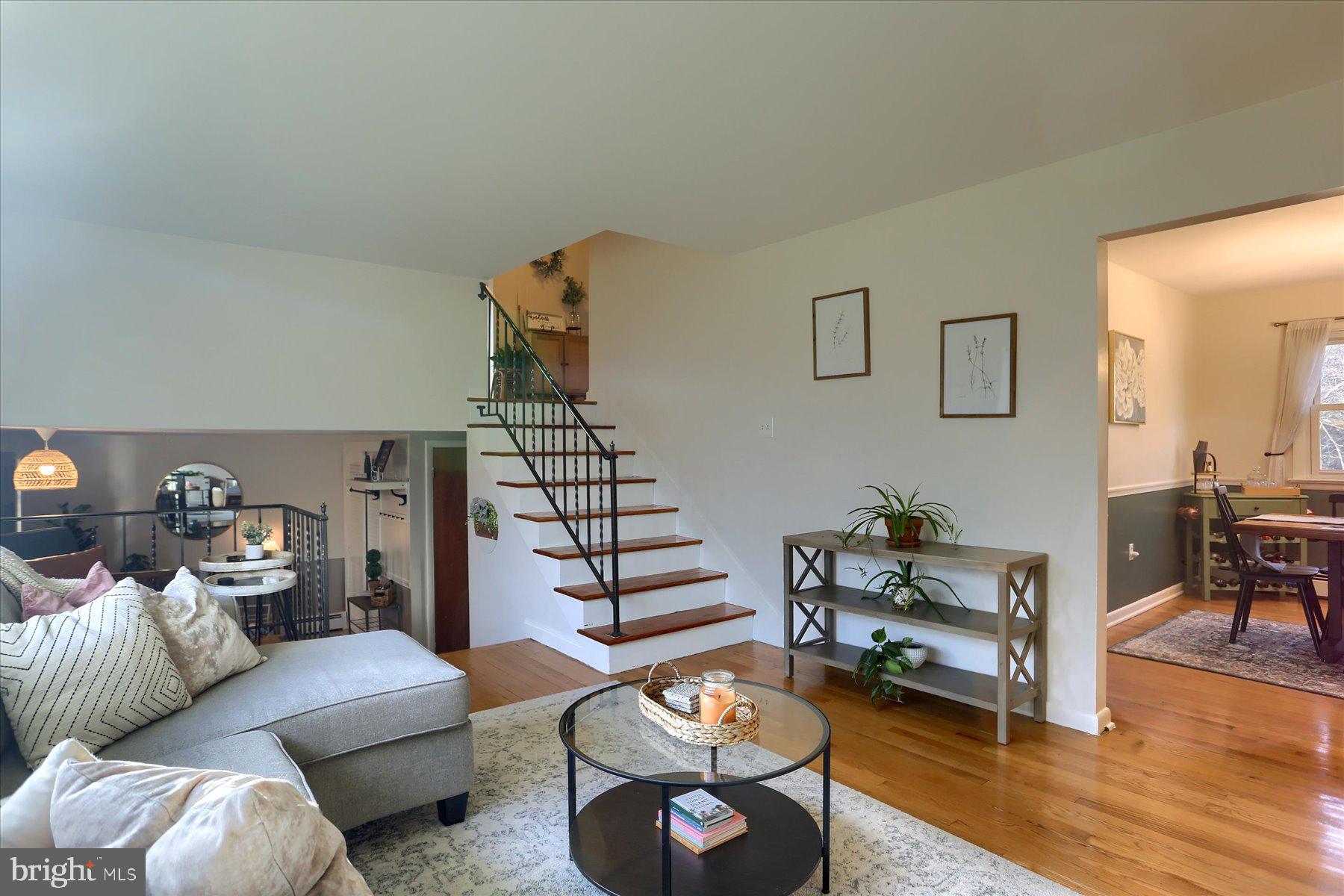 SKYLINE VIEW - Residential