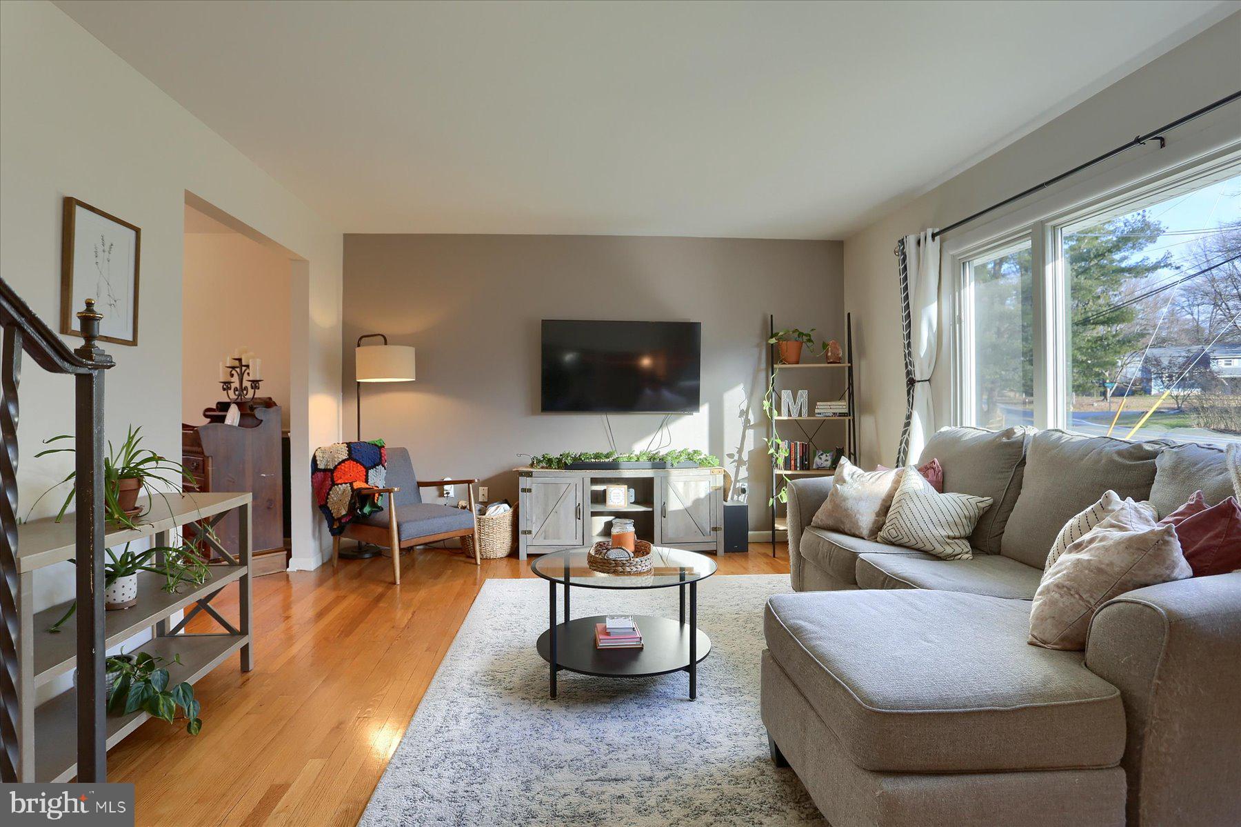 SKYLINE VIEW - Residential