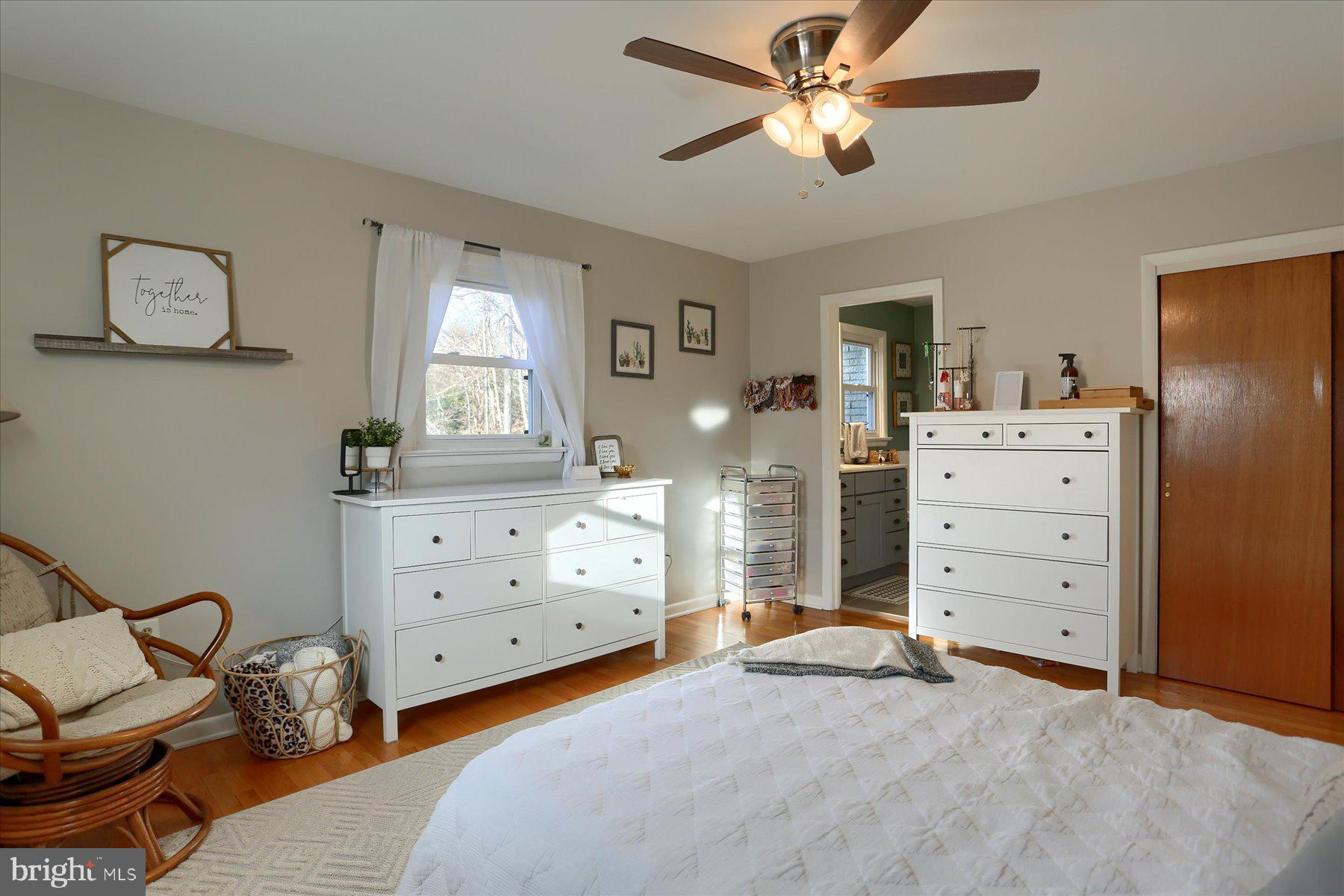 SKYLINE VIEW - Residential