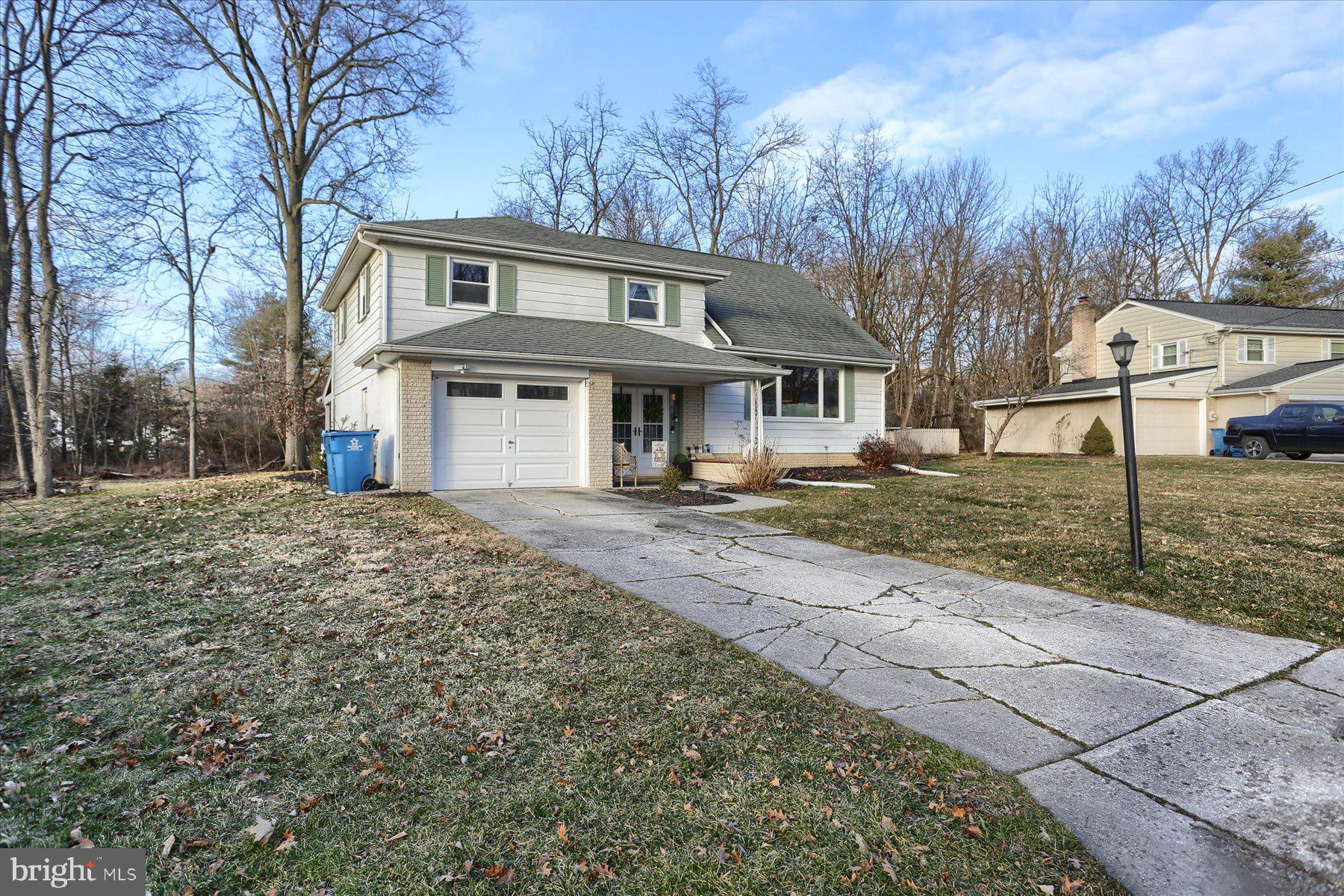 SKYLINE VIEW - Residential
