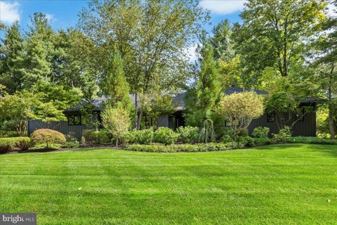 Homes For Sale - 8 Deer Run<br/> PRINCETON, NJ 08540